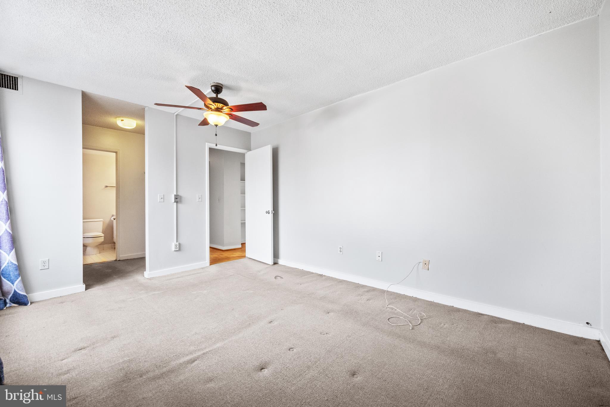 COLD SPRING NEWTOWN - Residential