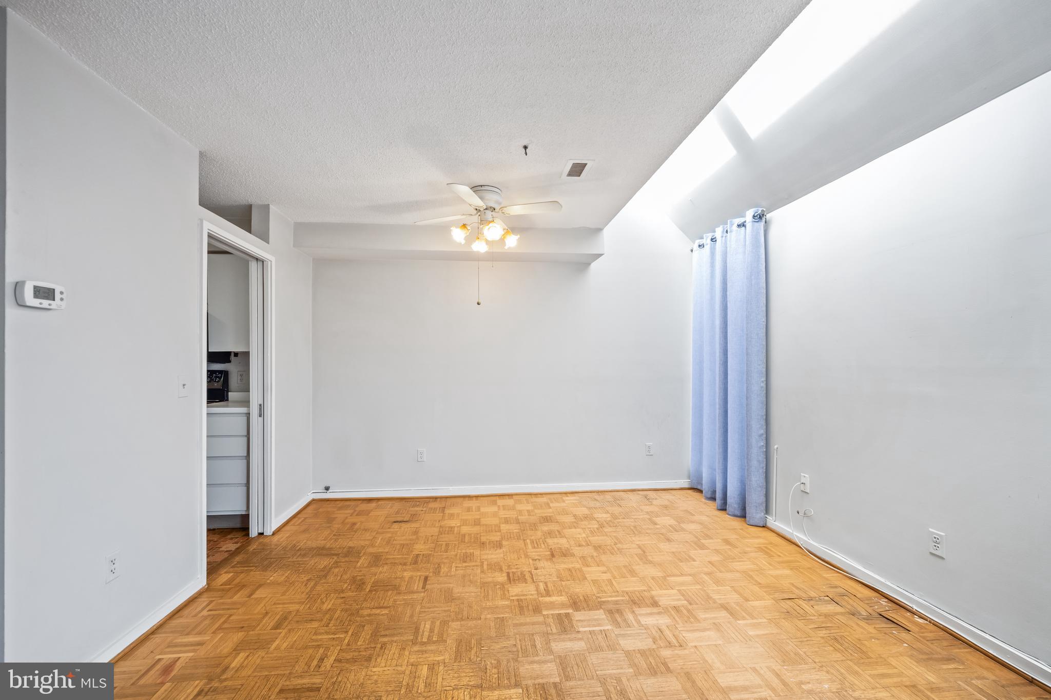 COLD SPRING NEWTOWN - Residential