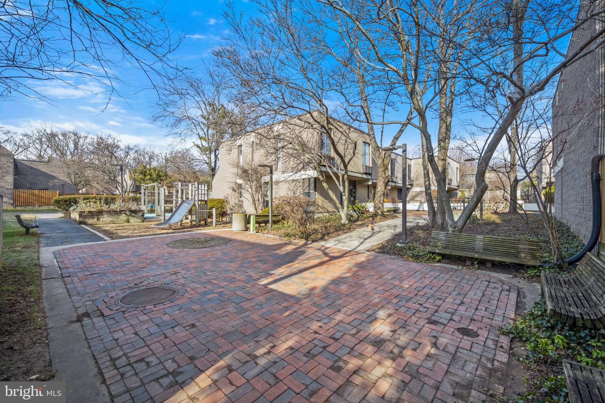 COLD SPRING NEWTOWN - Residential