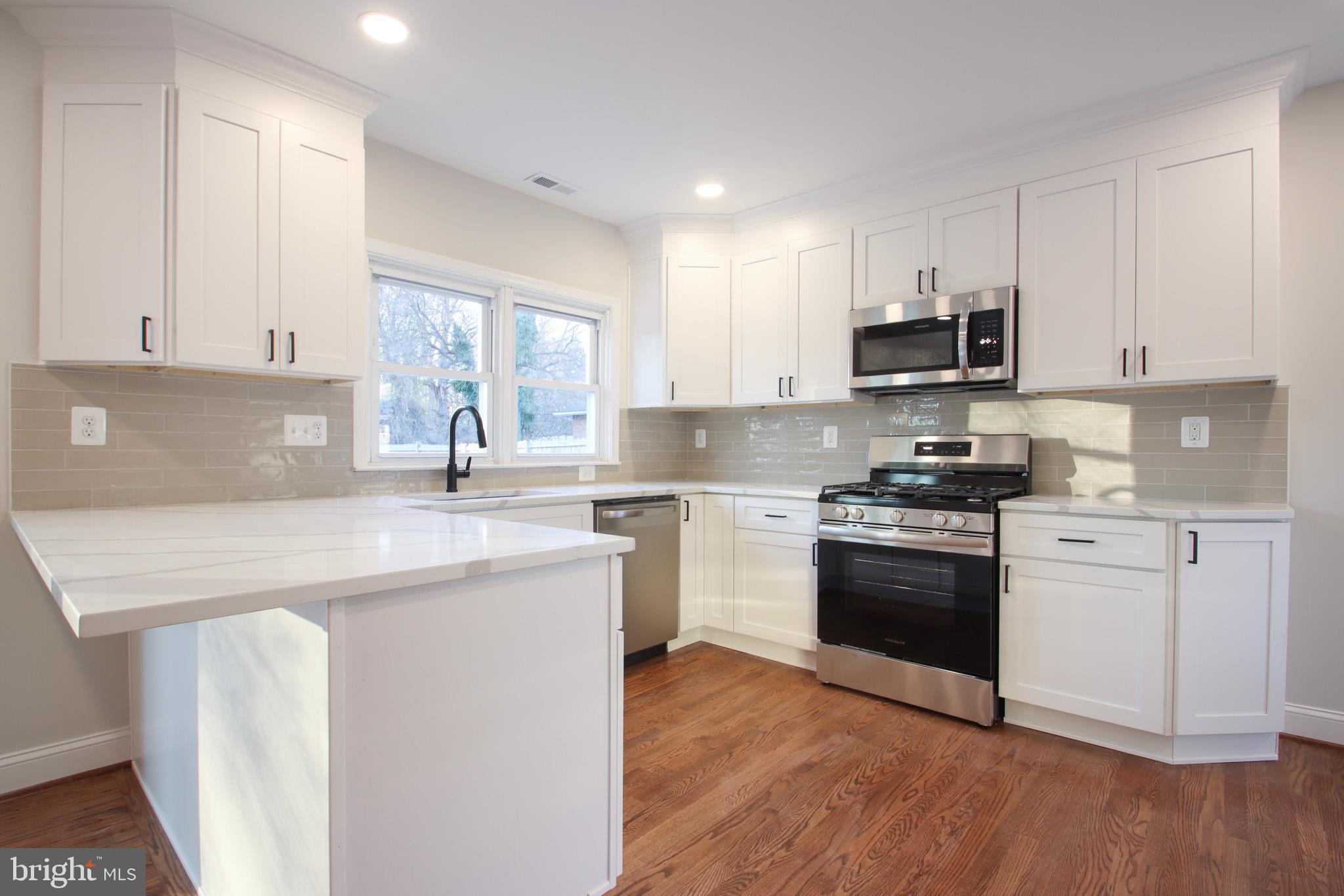 PARKVILLE - Residential