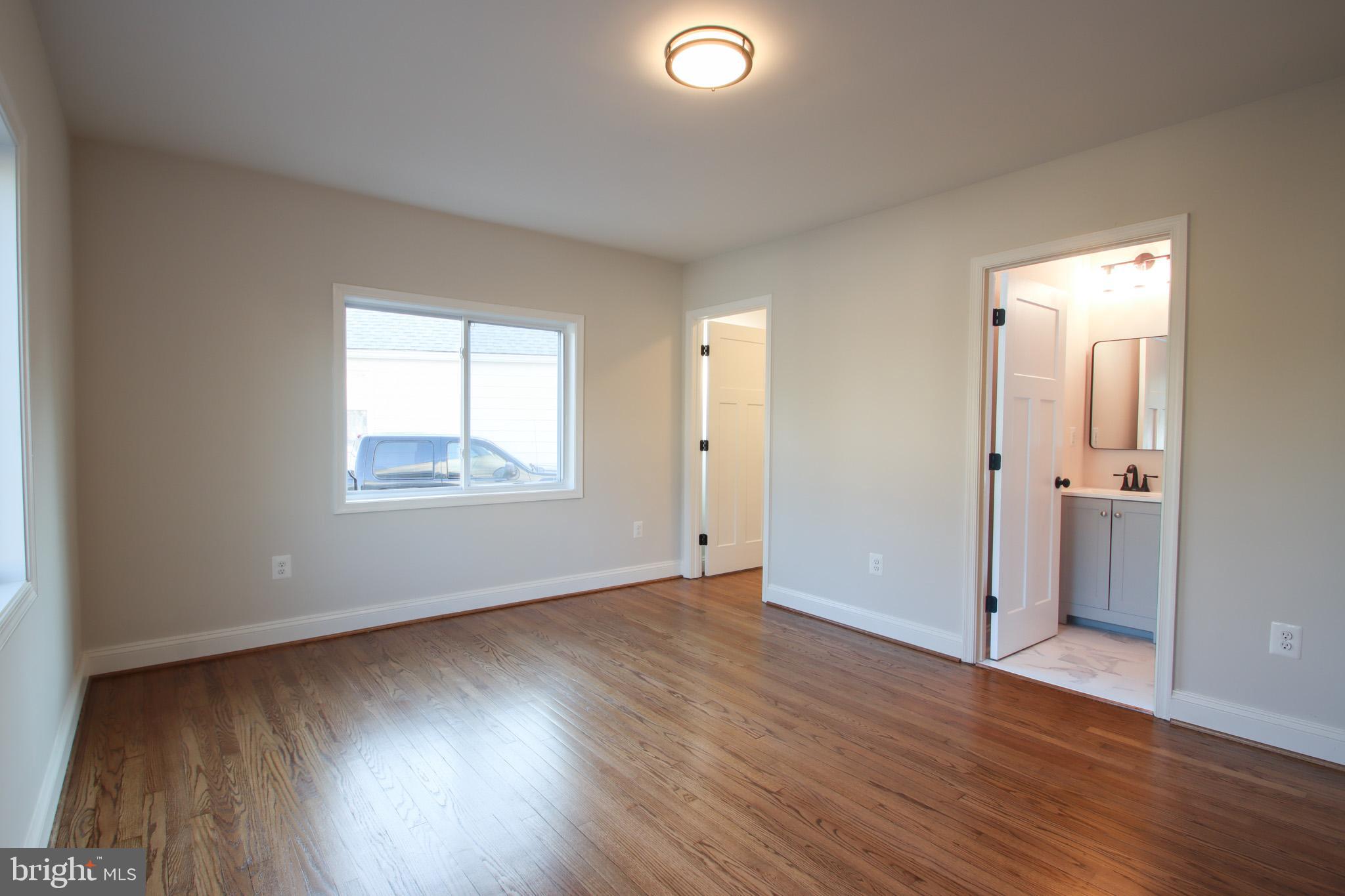 PARKVILLE - Residential