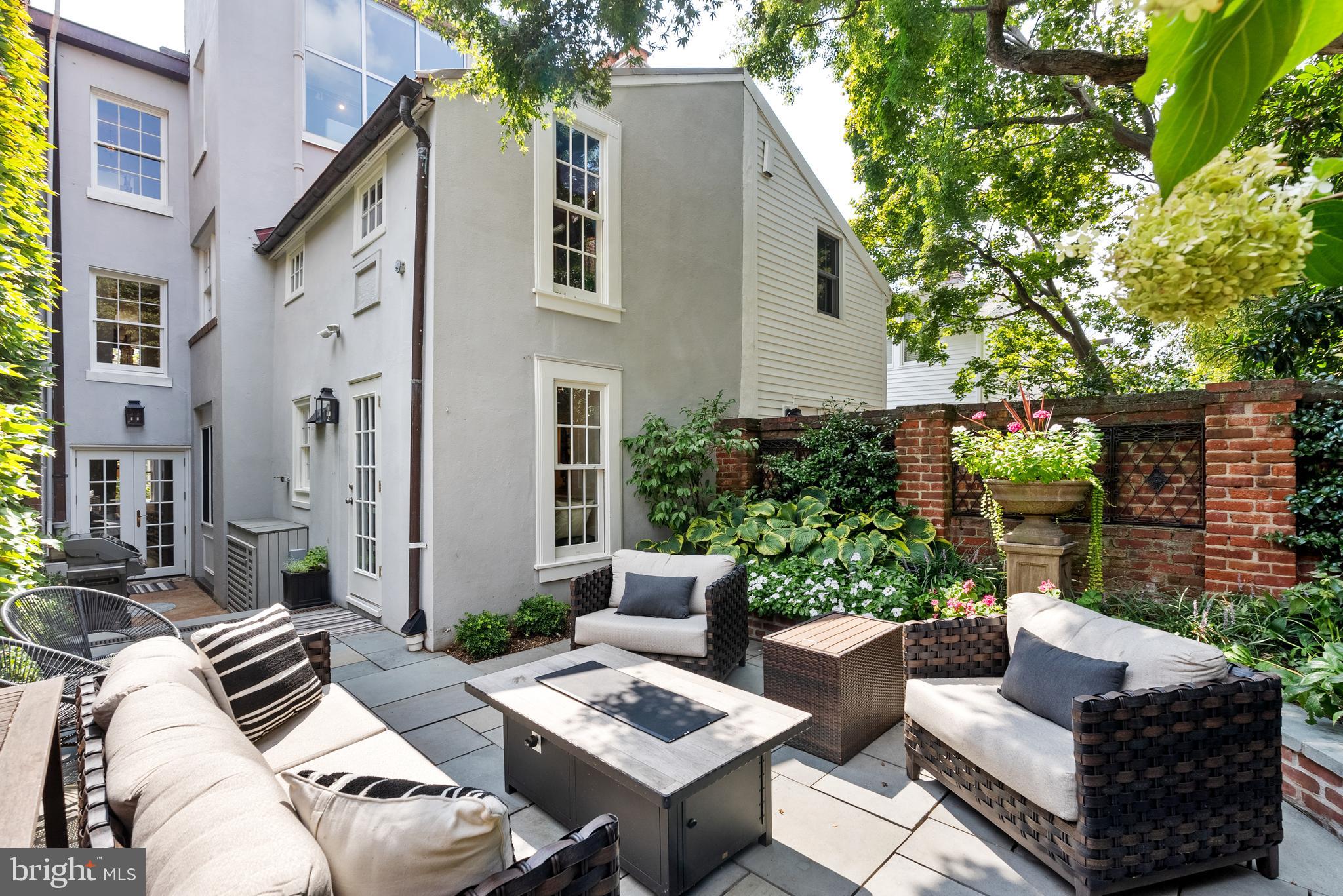 GEORGETOWN - Residential