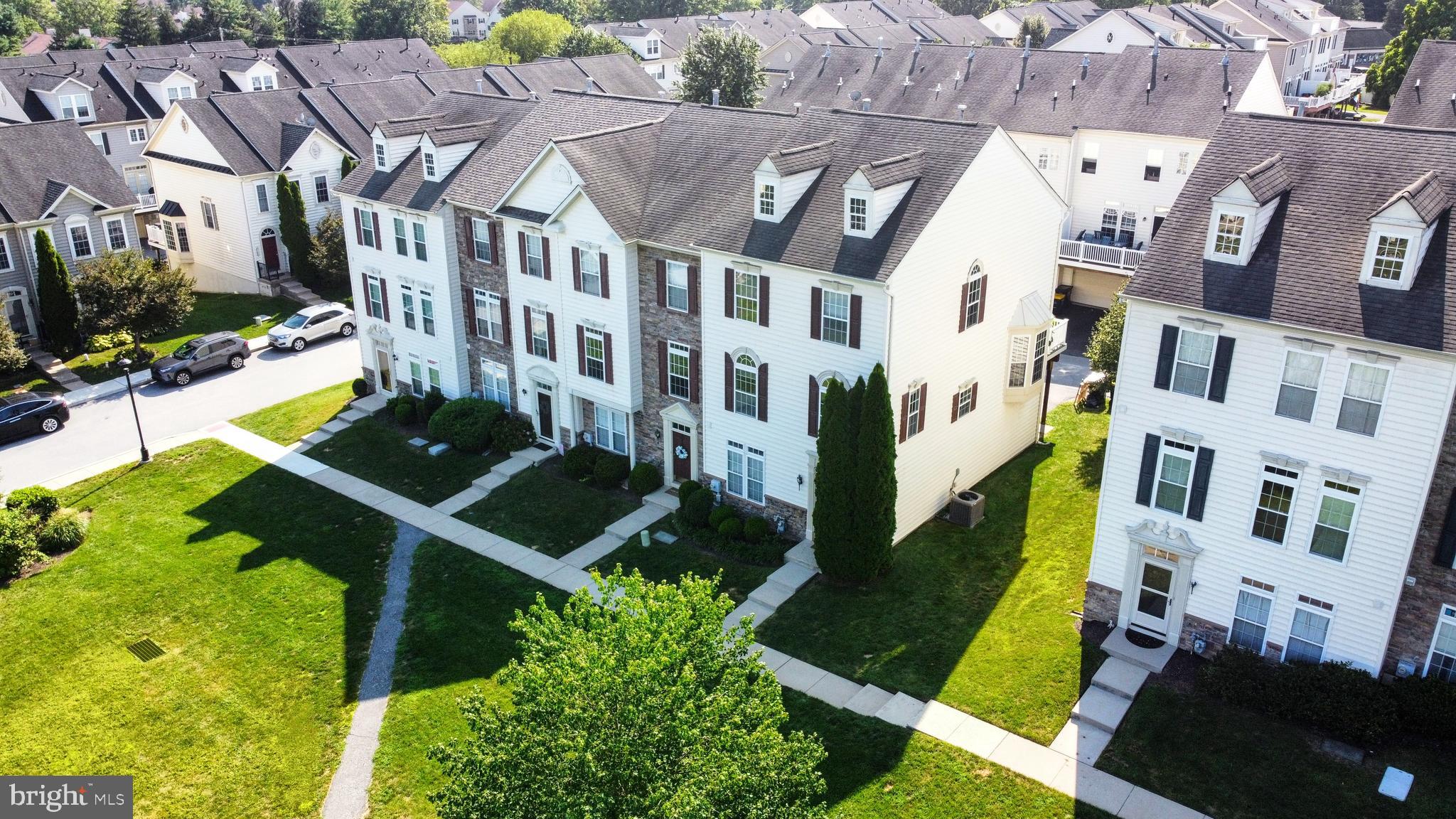 2404 NORTHRIDGE COURT