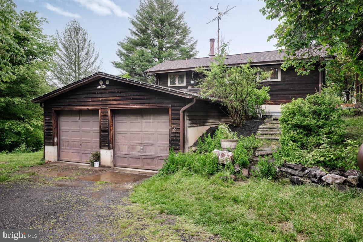 ALDIE ROAD - Residential