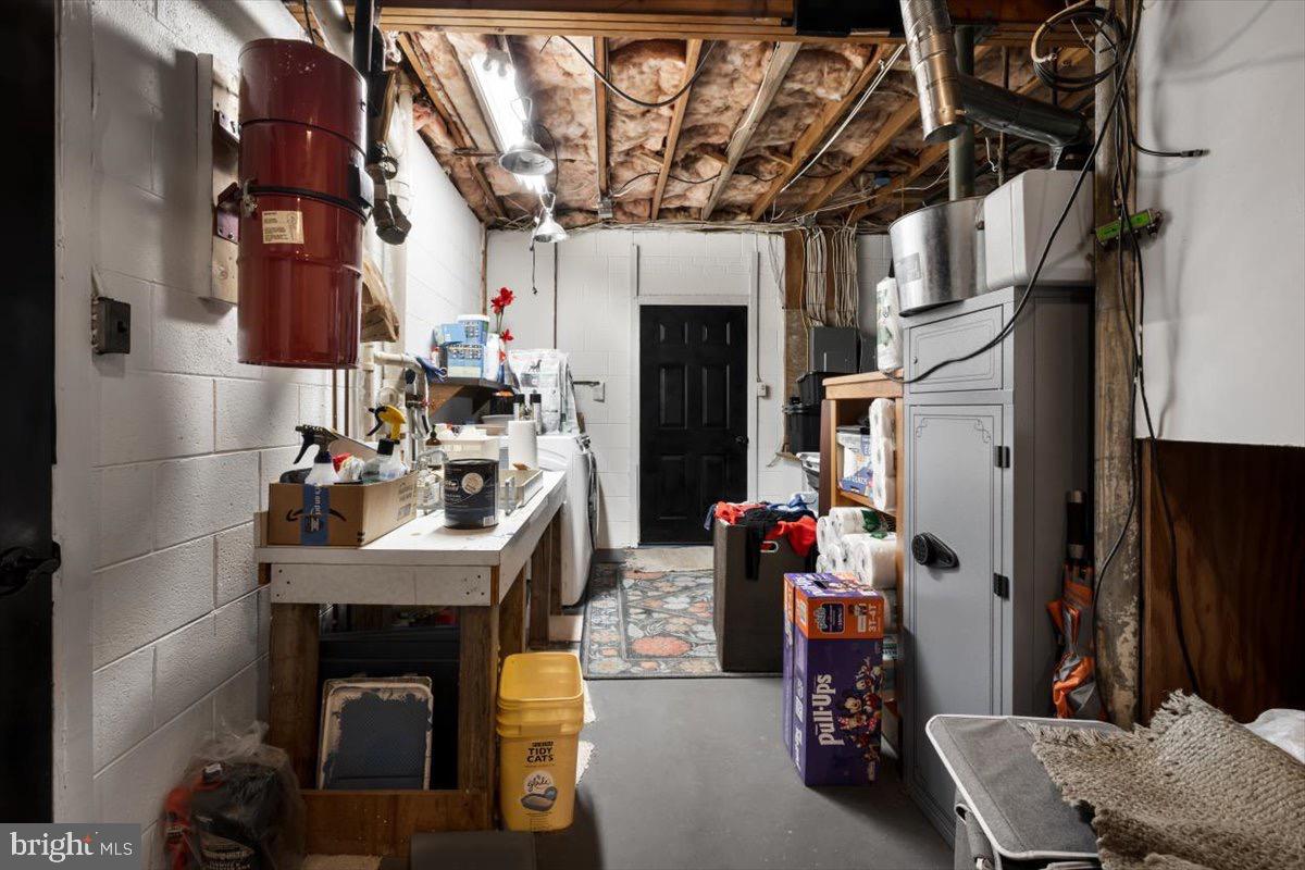 ALDIE ROAD - Residential