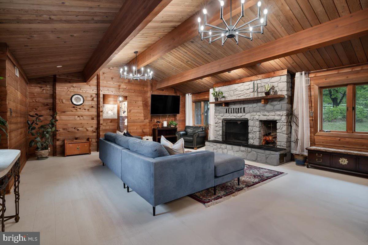 ALDIE ROAD - Residential