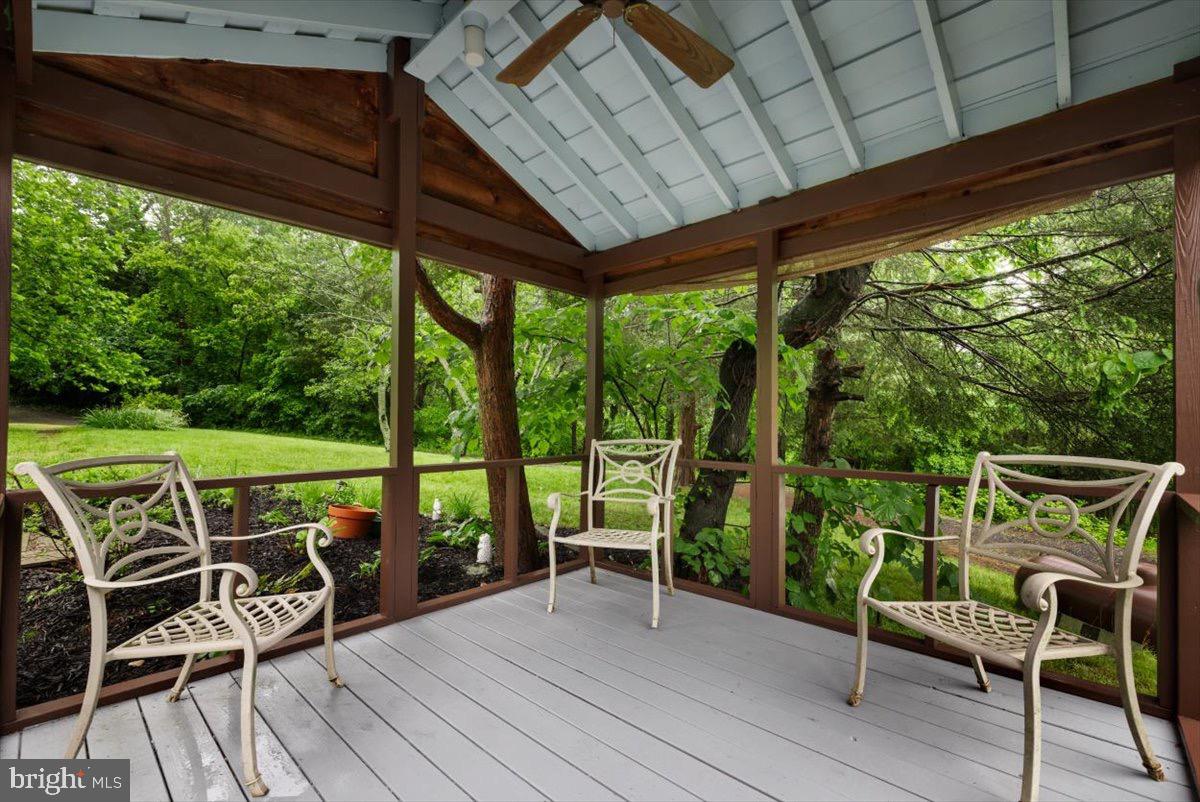 ALDIE ROAD - Residential