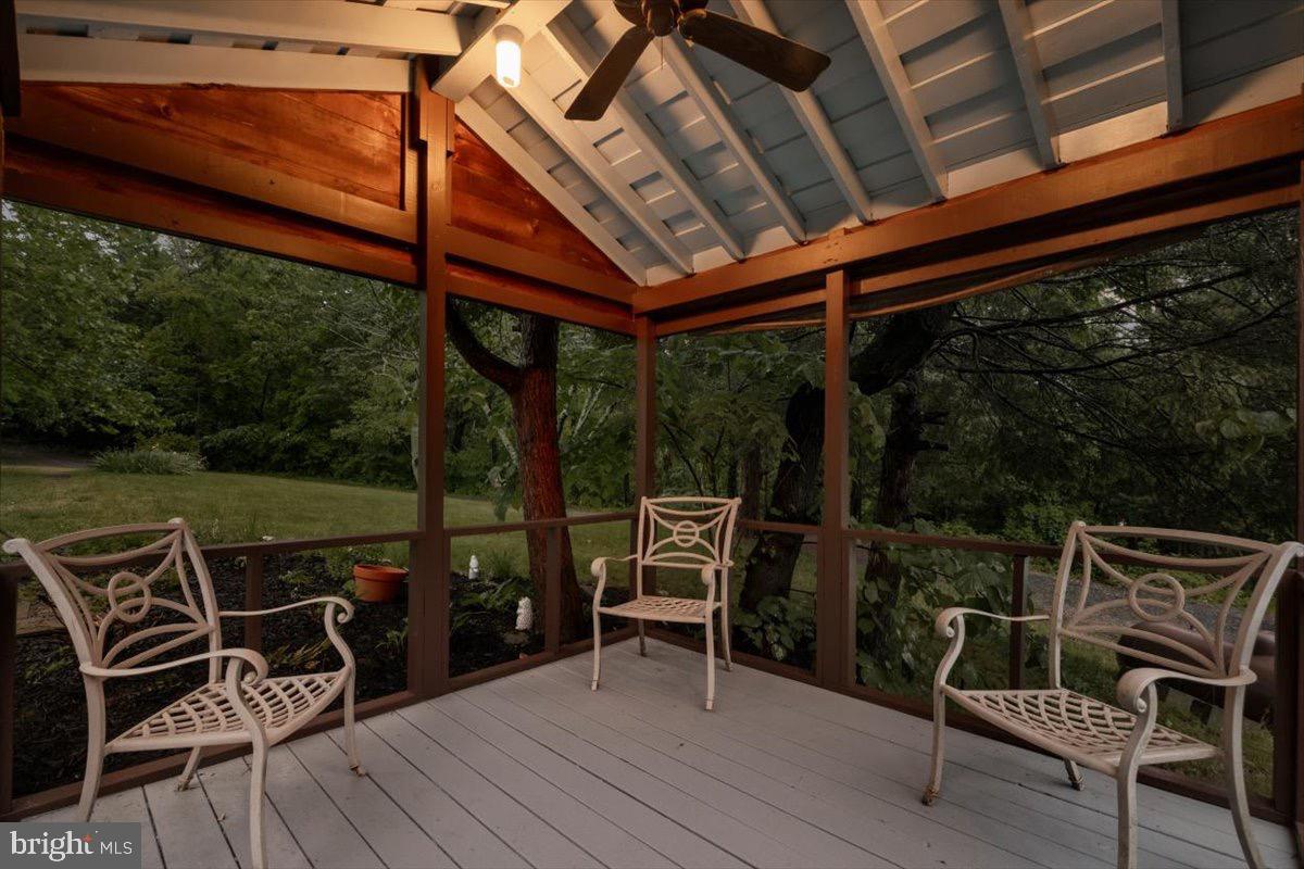 ALDIE ROAD - Residential