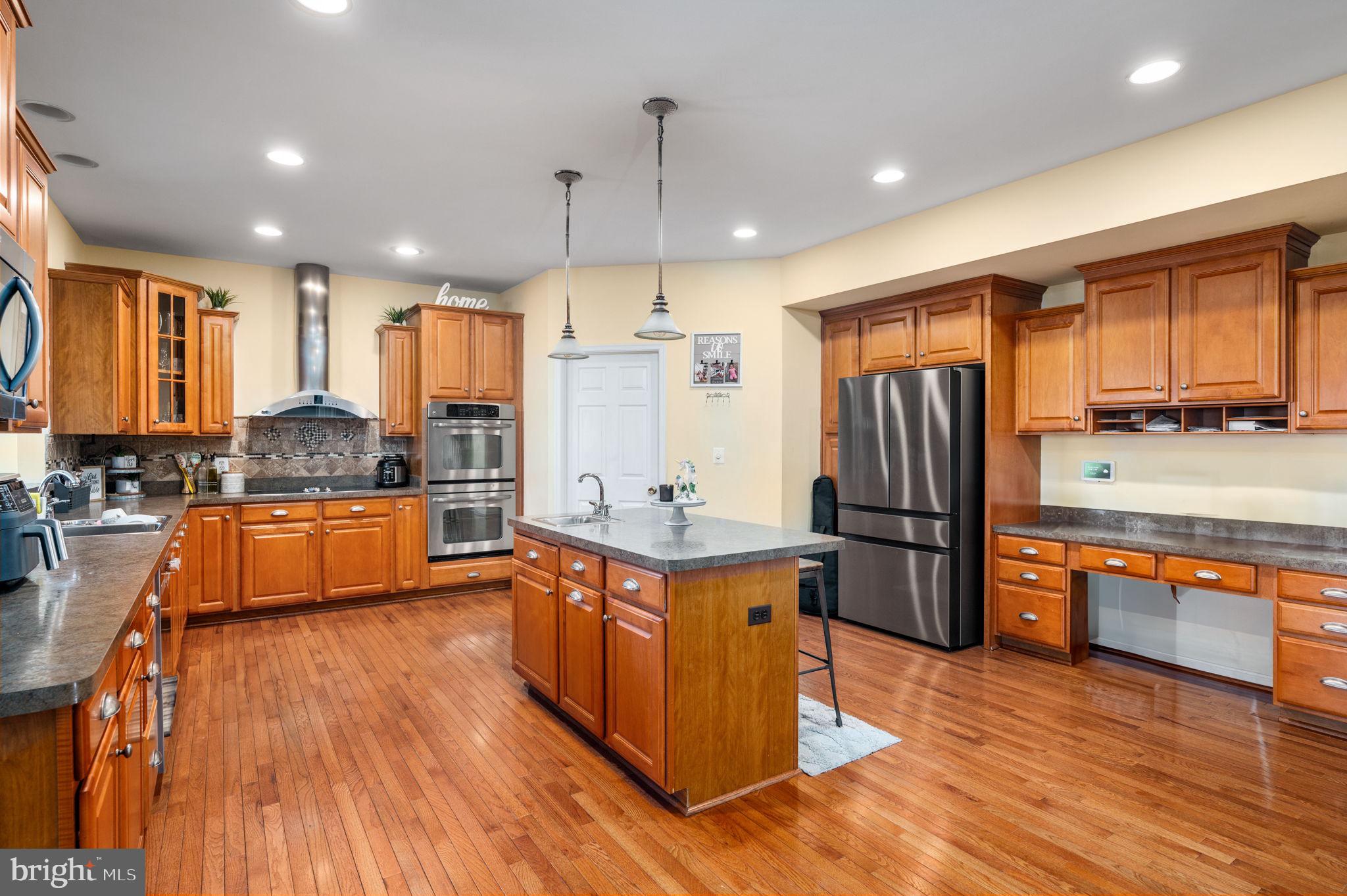 LEELAND STATION - Residential