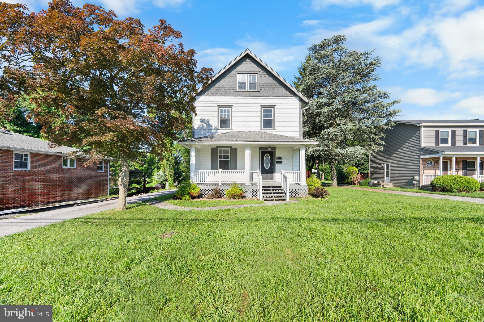 419 Fairview Ave. in Woodlyn, Delaware County, is a spacious 2.5-story home offering a fantastic blend of character, comfort, and convenience. The property includes a covered front porch, a detached garage for parking or storage, and a long driveway that accommodates up to five vehicles. Outdoor enjoyment is easy with a front and rear yard and a generously sized deck accessed through French doors off the breakfast room. Inside, the main level features a living room and formal dining room with engineered laminate flooring, a galley-style kitchen with gas cooking, and a convenient pot-filler for added functionality, along with a half bath. The second floor offers three bedrooms and a full hall bath, with two bedrooms featuring ceiling fans and laminate flooring throughout. The third floor provides additional living space with a fourth bedroom, carpeted floors, two ceiling fans, and a private full bath with a stall shower—ideal as a primary suite or guest retreat. The home also boasts a full basement with a walkout, providing excellent storage or finishing potential. Additional highlights include forced-air heating and mini-split systems for cooling. Conveniently located near I-95, the Blue Route, Philadelphia International Airport, Harrah’s Philadelphia Casino, local universities, public transportation, shopping, and dining, this home is a great opportunity for buyers looking for space, comfort, and a prime location!