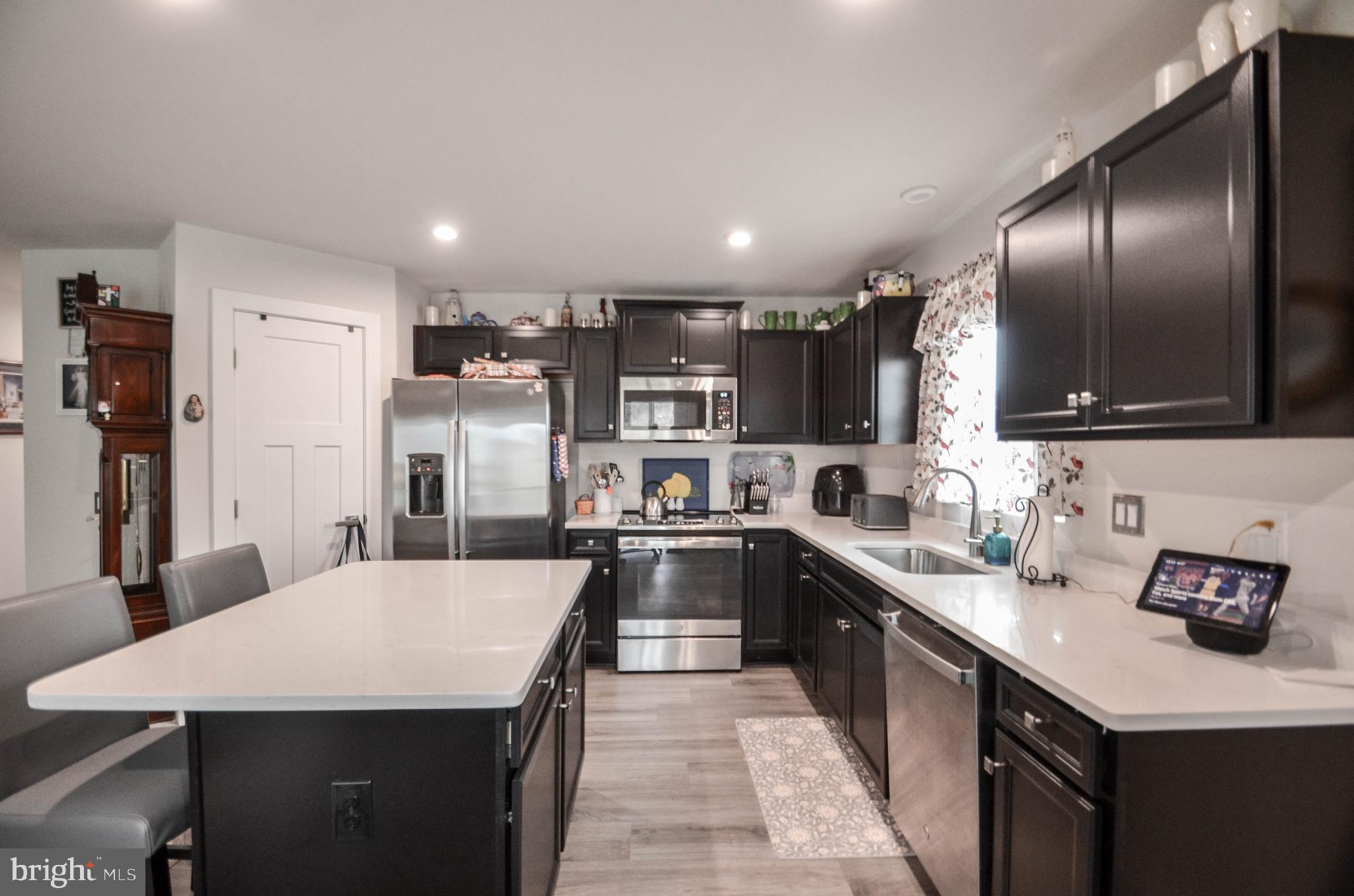 4244 CYPRESS LANE