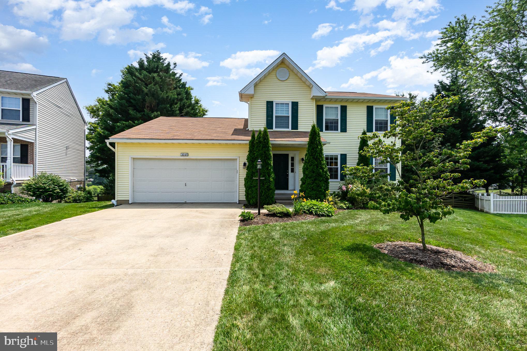 FOREST LAKES - Residential