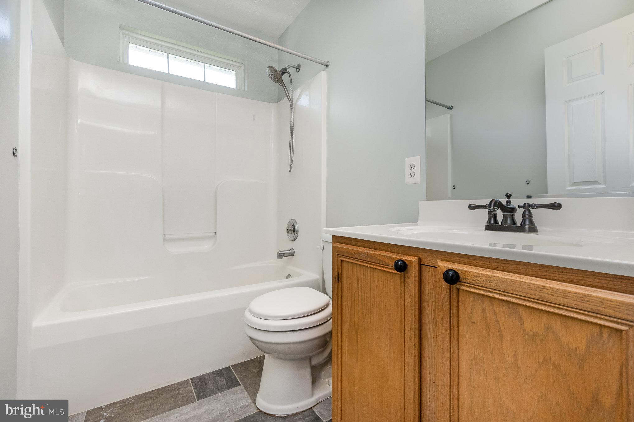 FOREST LAKES - Residential