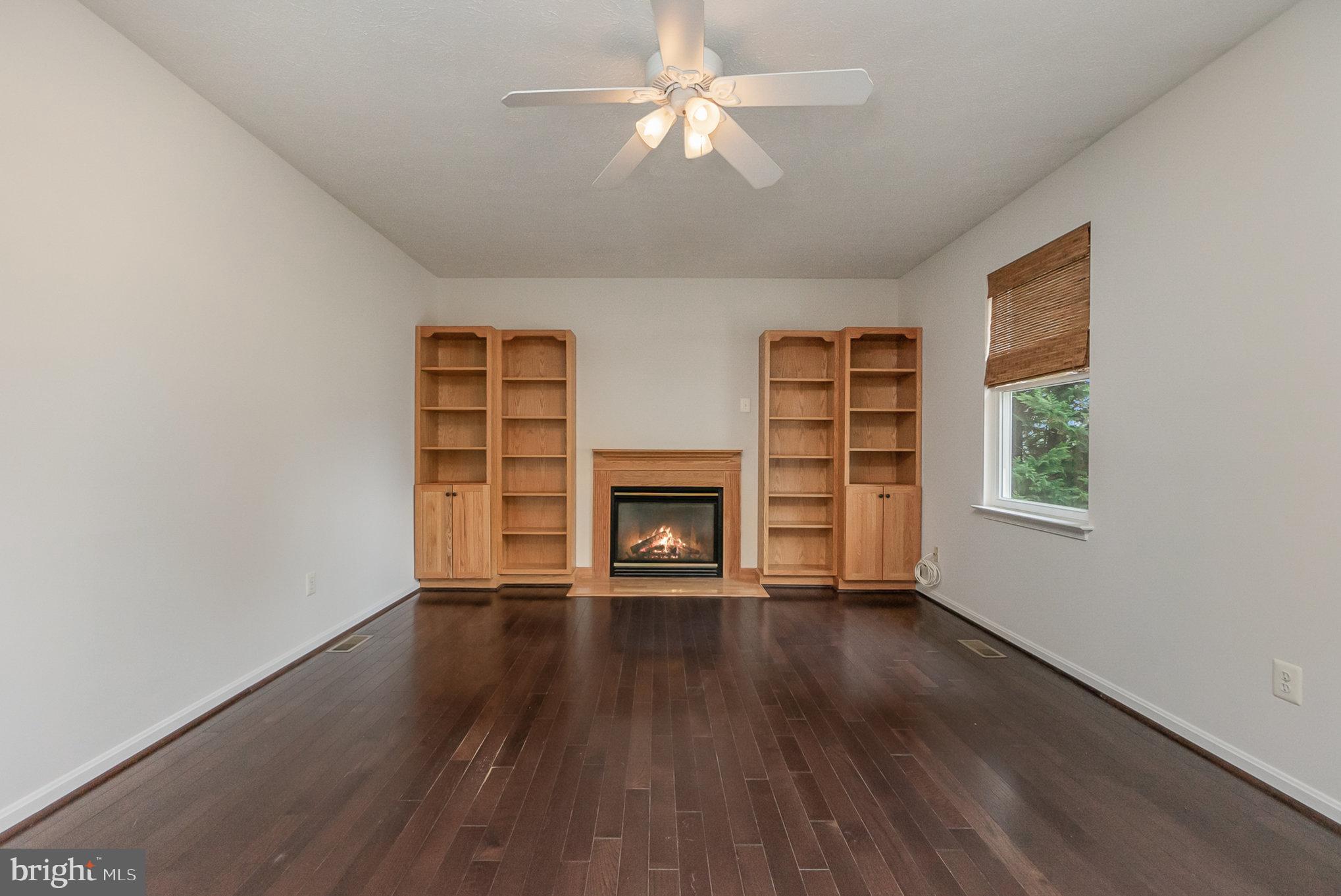 FOREST LAKES - Residential