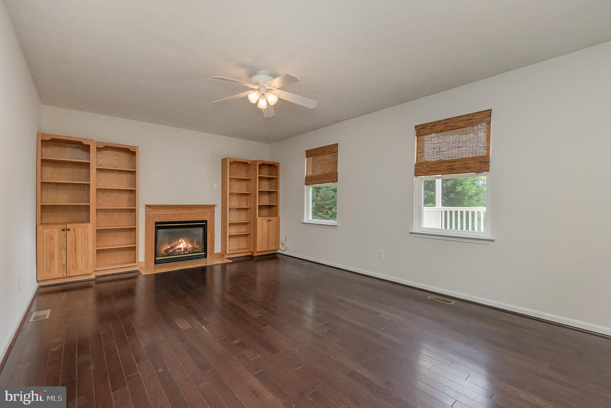 FOREST LAKES - Residential