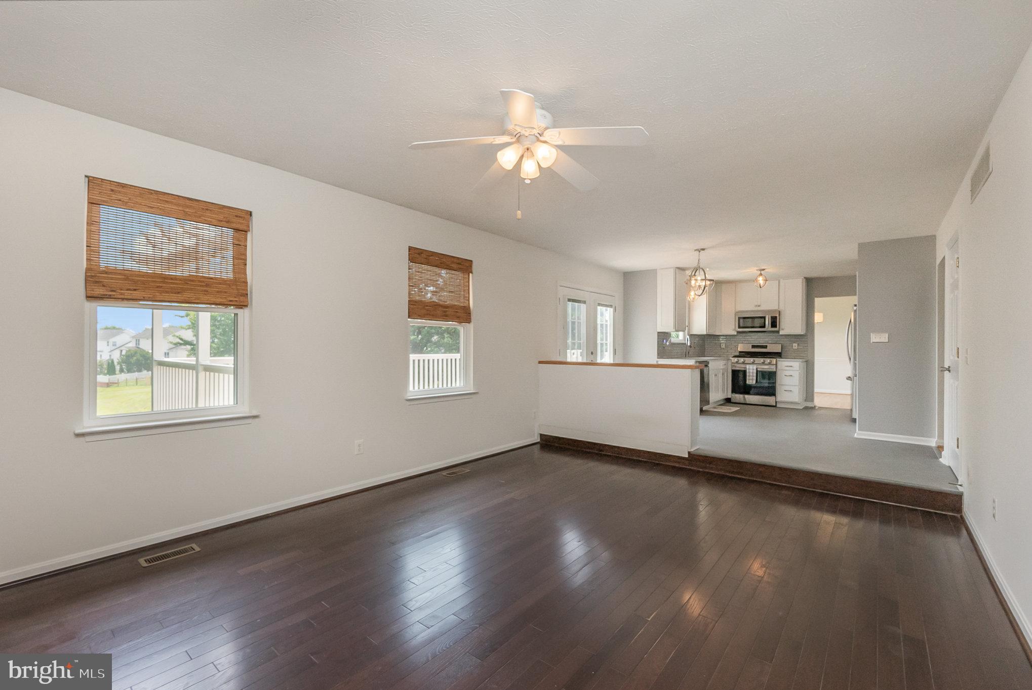 FOREST LAKES - Residential