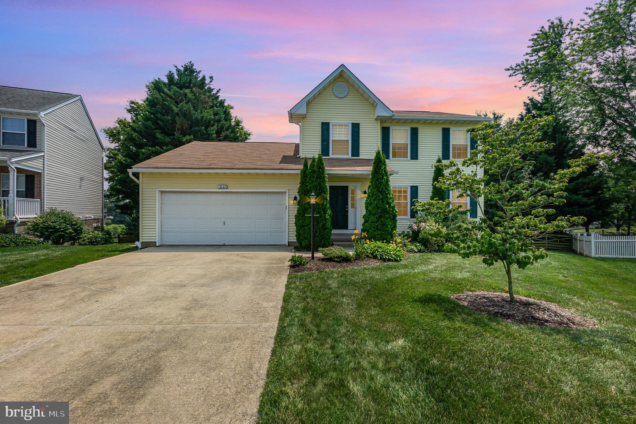 FOREST LAKES - Residential