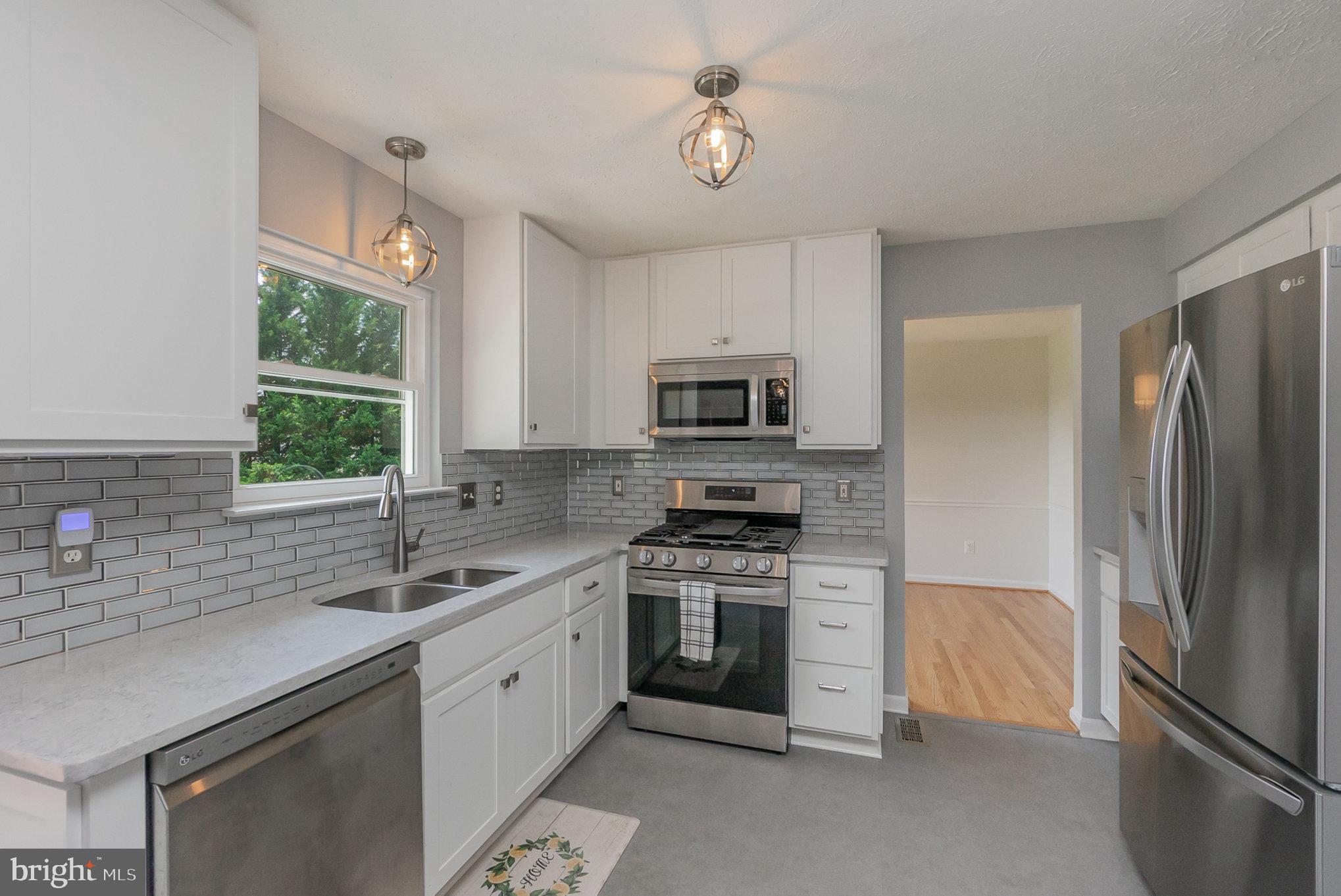 FOREST LAKES - Residential