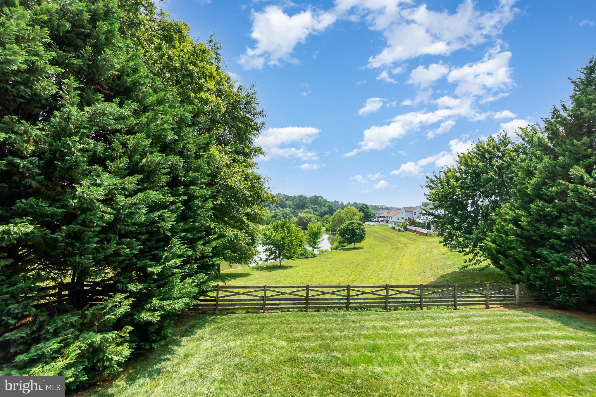 FOREST LAKES - Residential