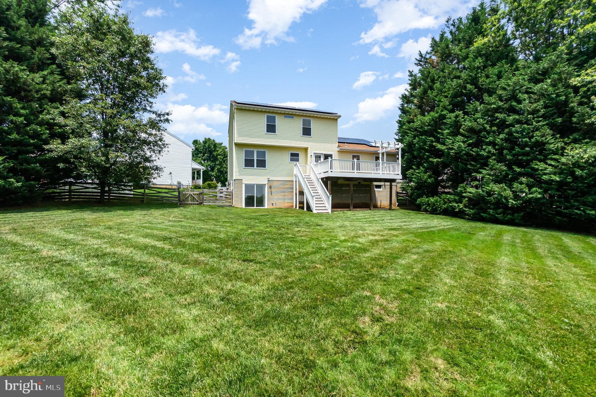 FOREST LAKES - Residential