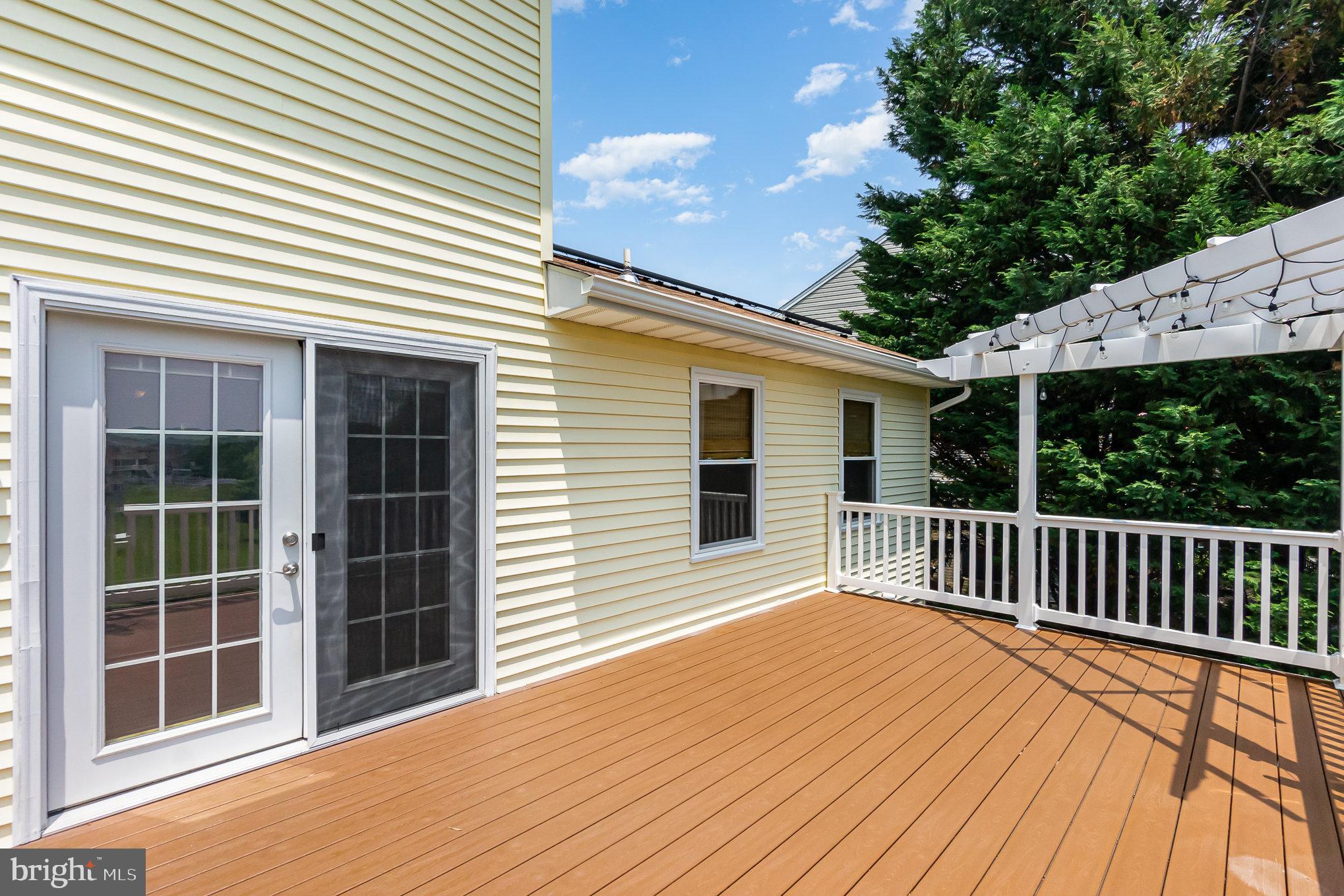 FOREST LAKES - Residential