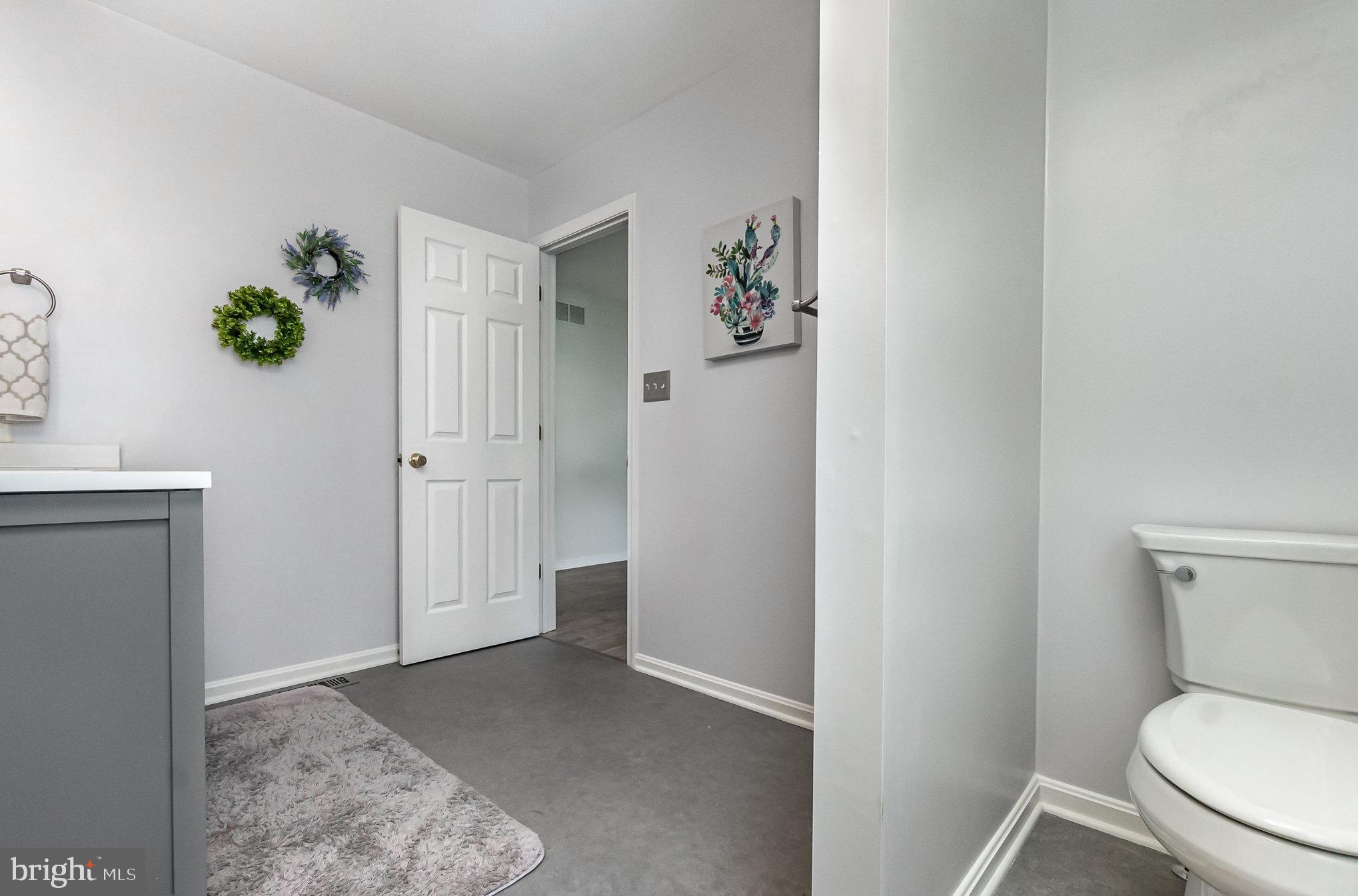 FOREST LAKES - Residential