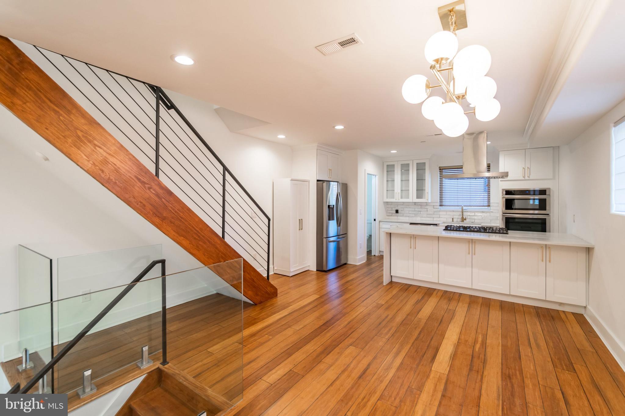 601 MCCLELLAN STREET