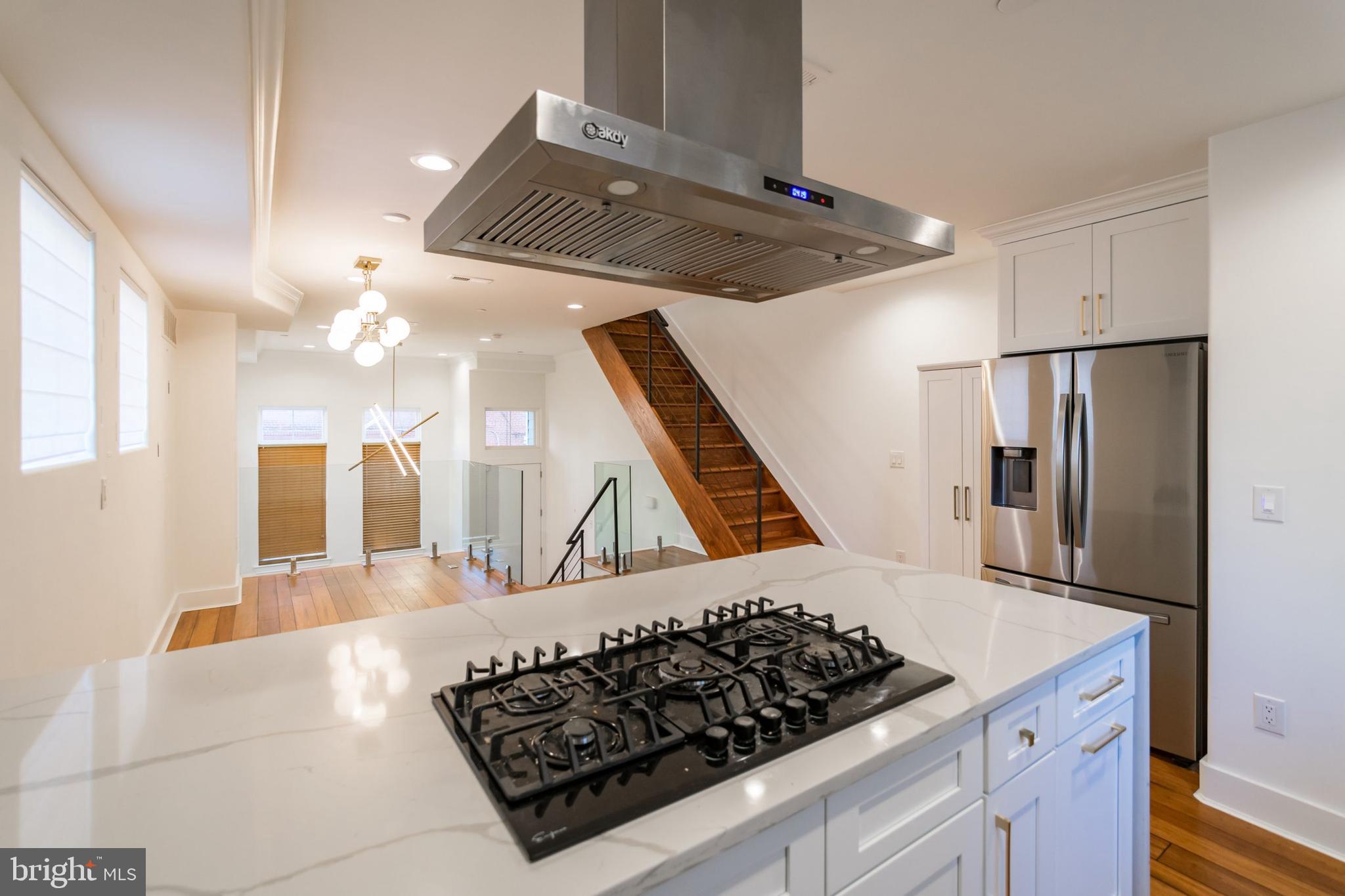 DICKINSON NARROWS - Residential Lease