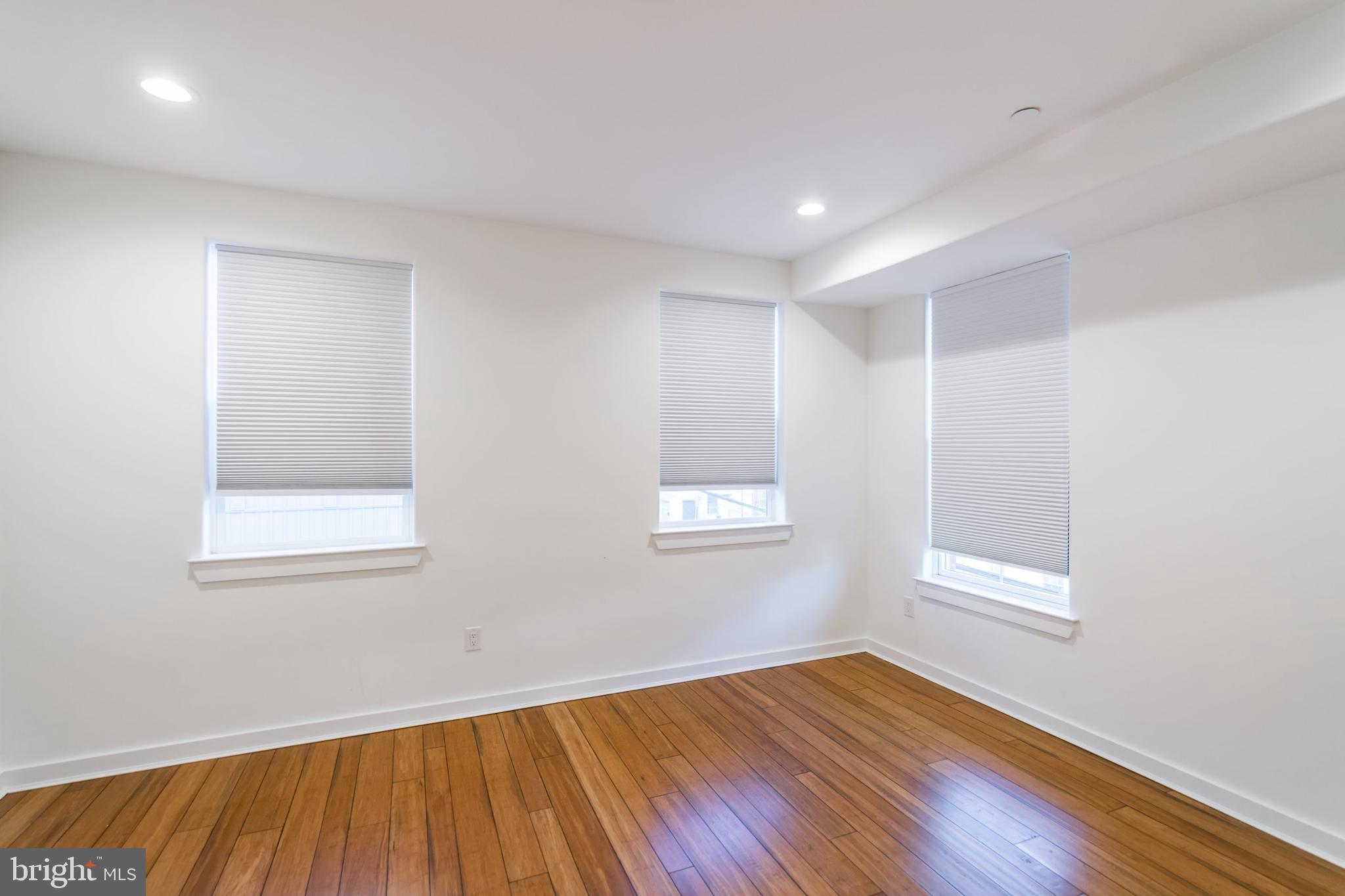 DICKINSON NARROWS - Residential Lease