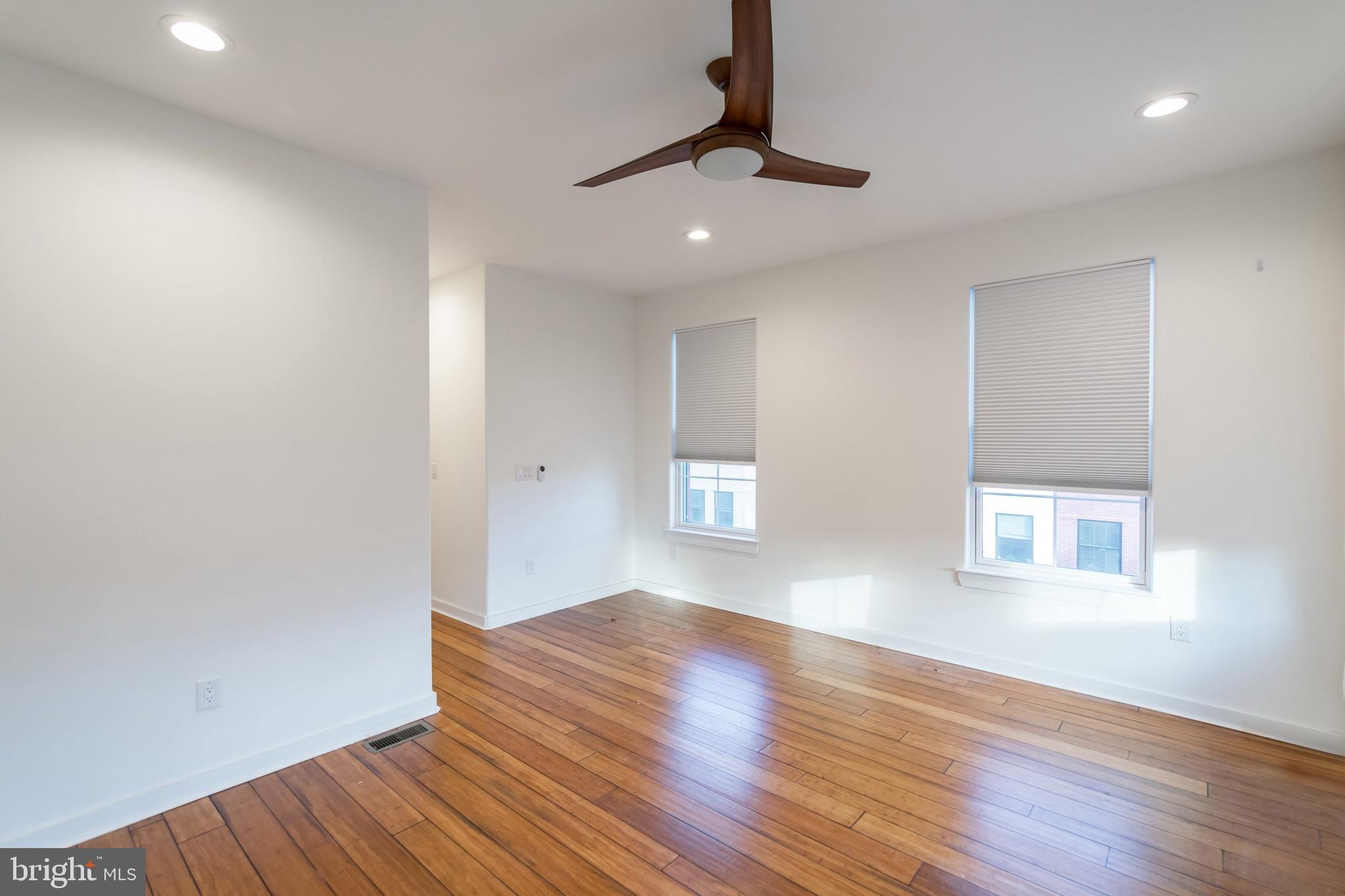 DICKINSON NARROWS - Residential Lease