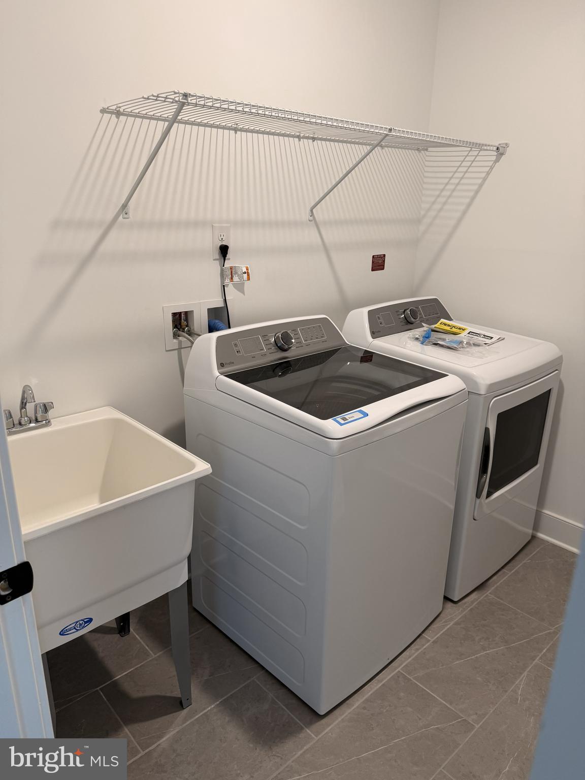 WESTFIELD - Residential Lease