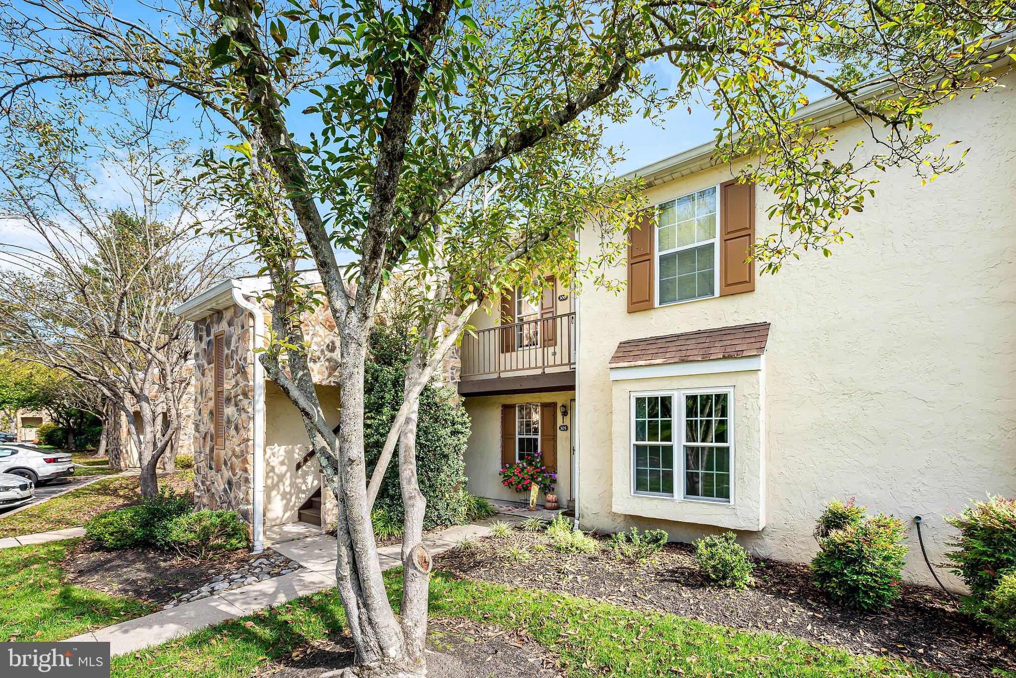 306 VALLEY STREAM LANE 306