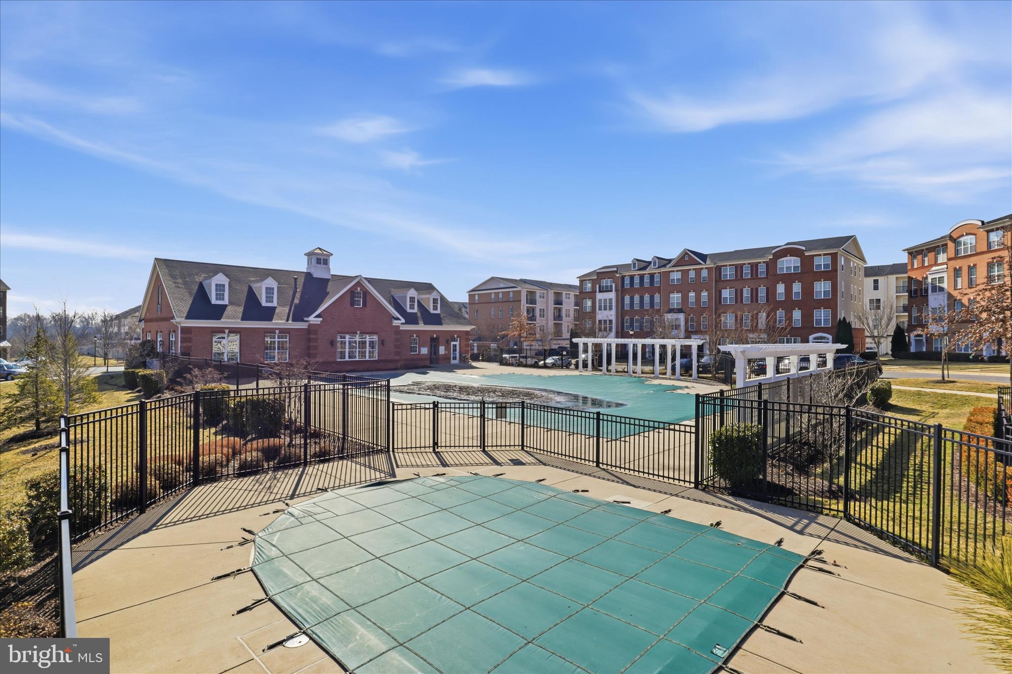 BUCKINGHAM AT LOUDOUN VALLEY - Residential