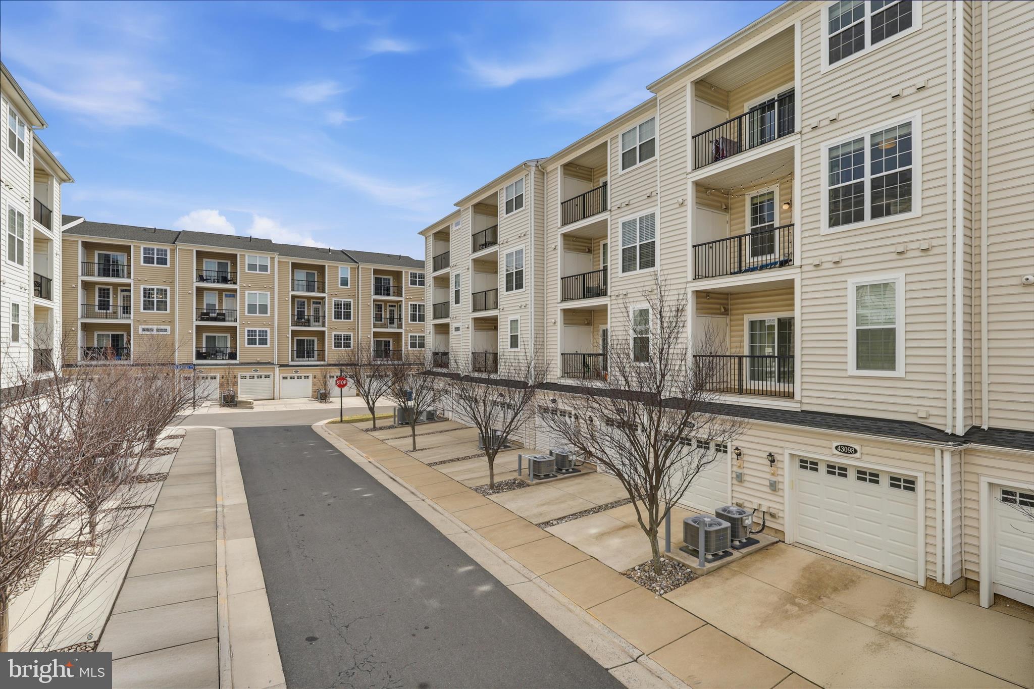 BUCKINGHAM AT LOUDOUN VALLEY - Residential