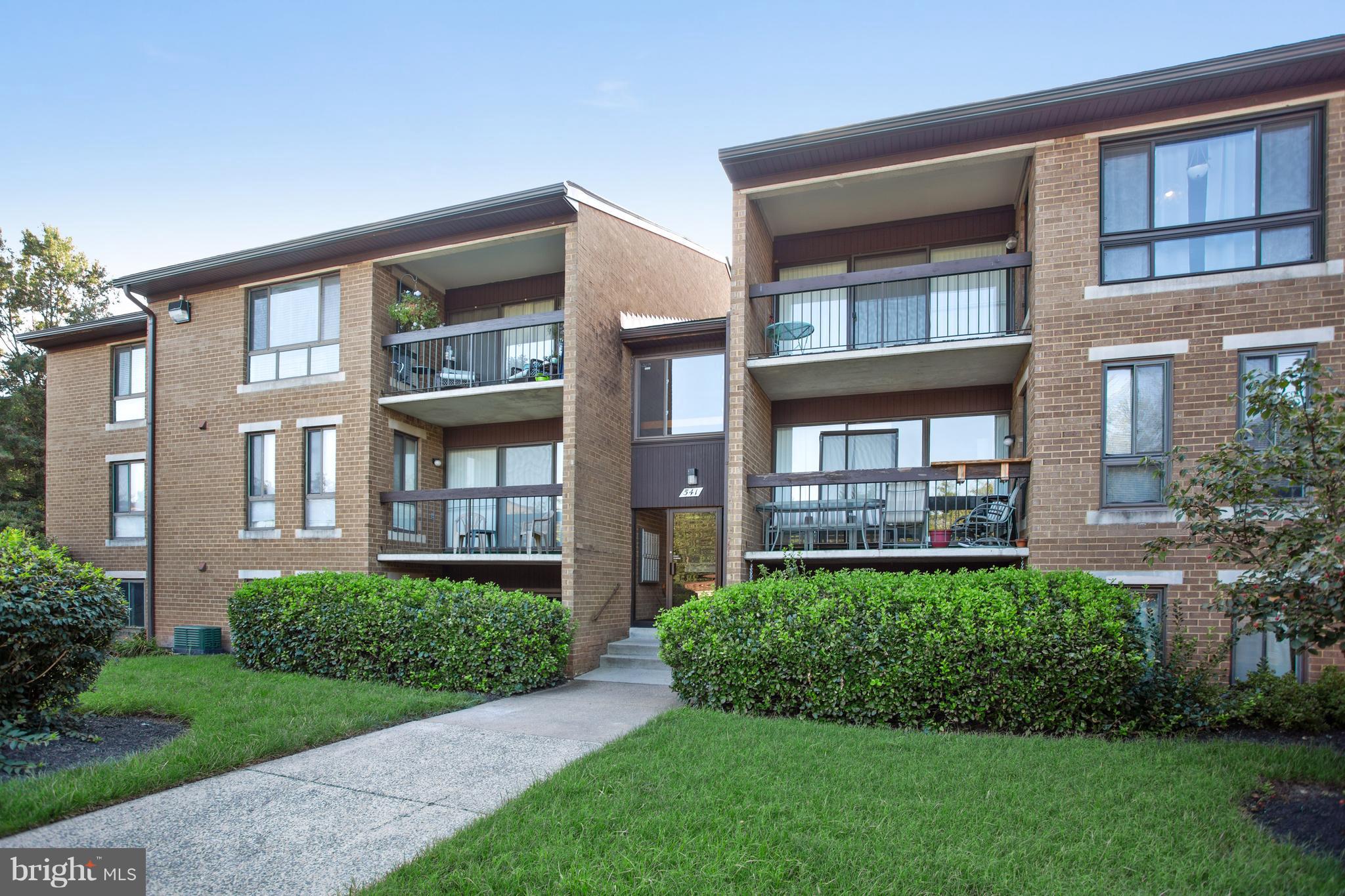 JEFFERSON MEWS - Residential