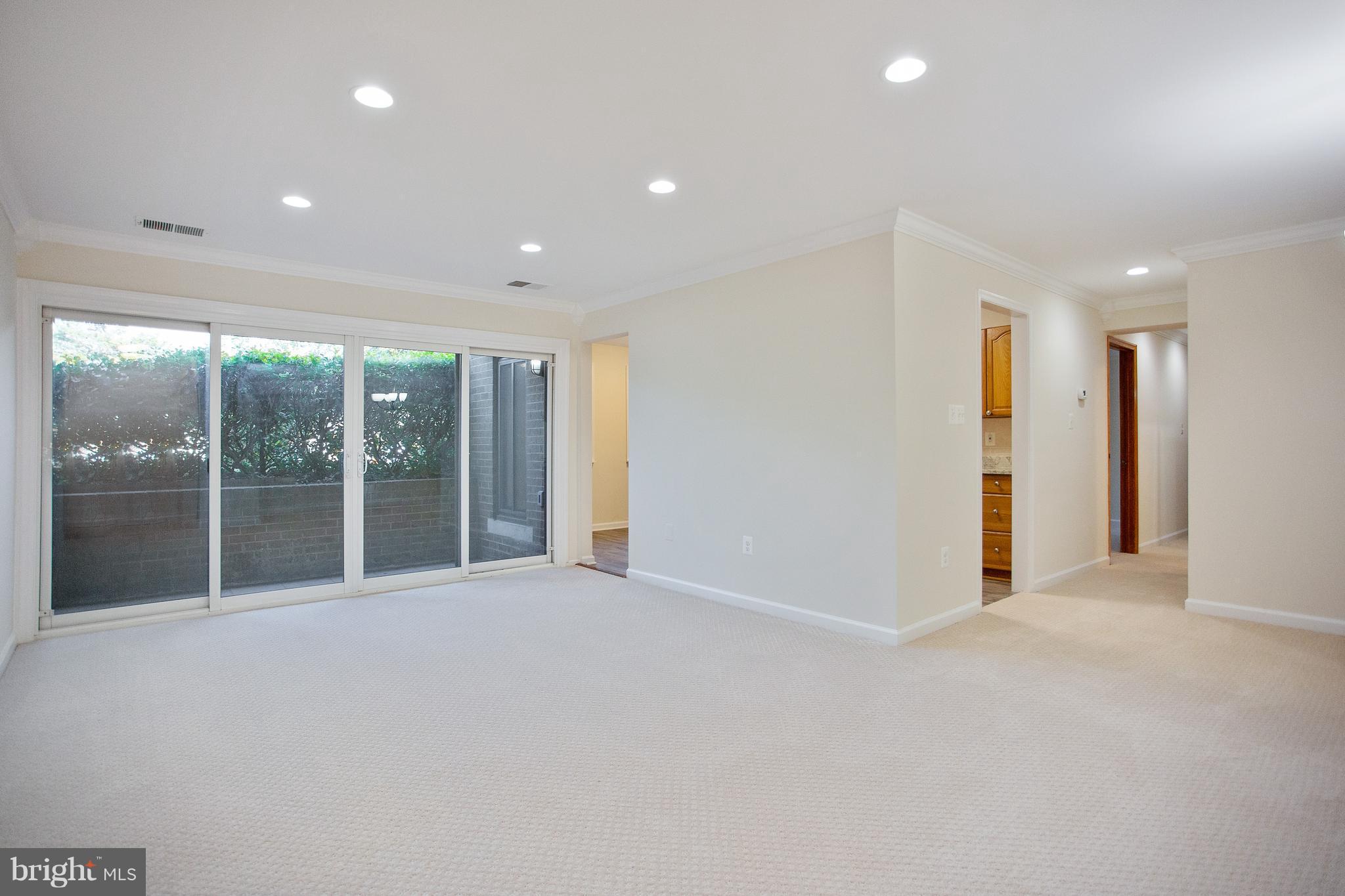 JEFFERSON MEWS - Residential