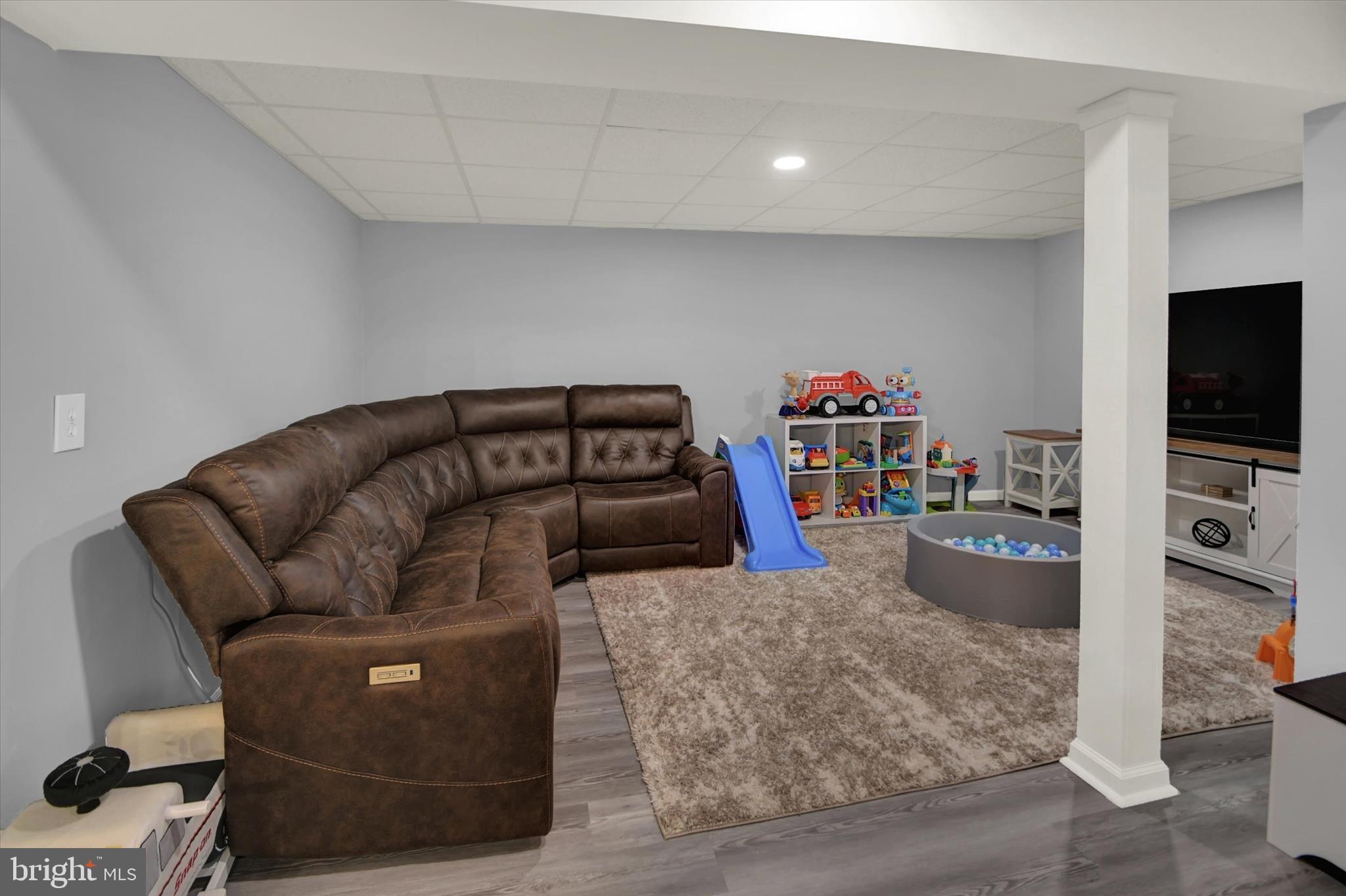 POWDER MILL - Residential