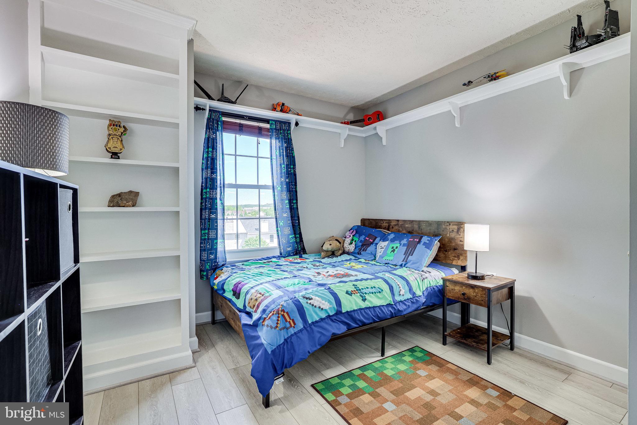 KINCAID FOREST - Residential