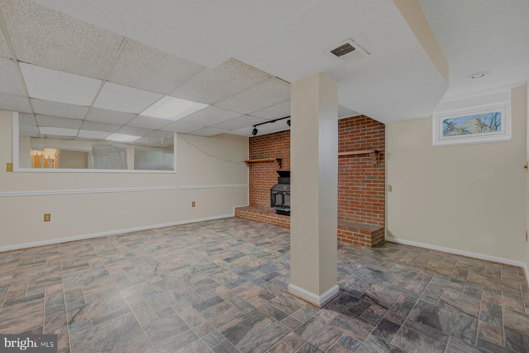 BOSS ARNOLD VILLAGE - Residential