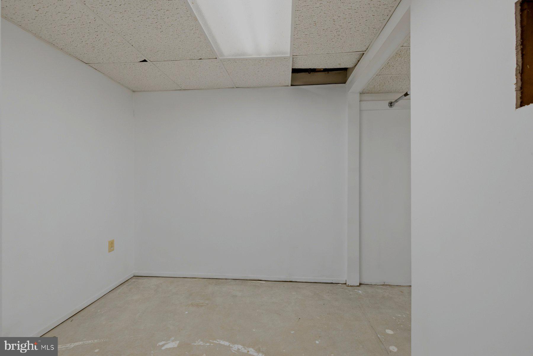 BOSS ARNOLD VILLAGE - Residential