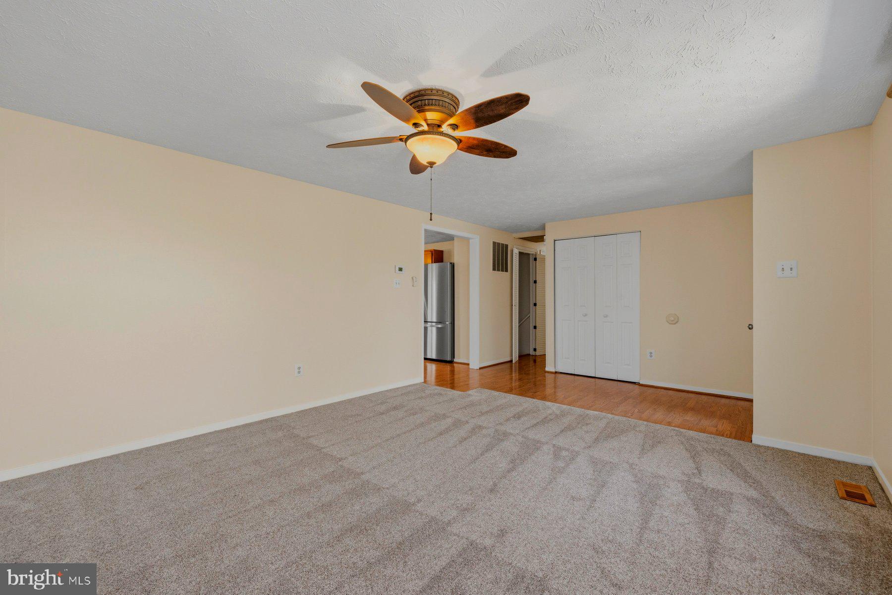 BOSS ARNOLD VILLAGE - Residential