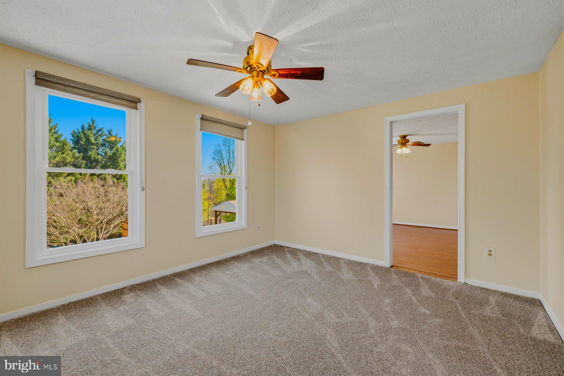 BOSS ARNOLD VILLAGE - Residential