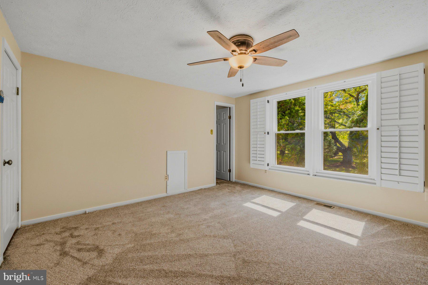 BOSS ARNOLD VILLAGE - Residential