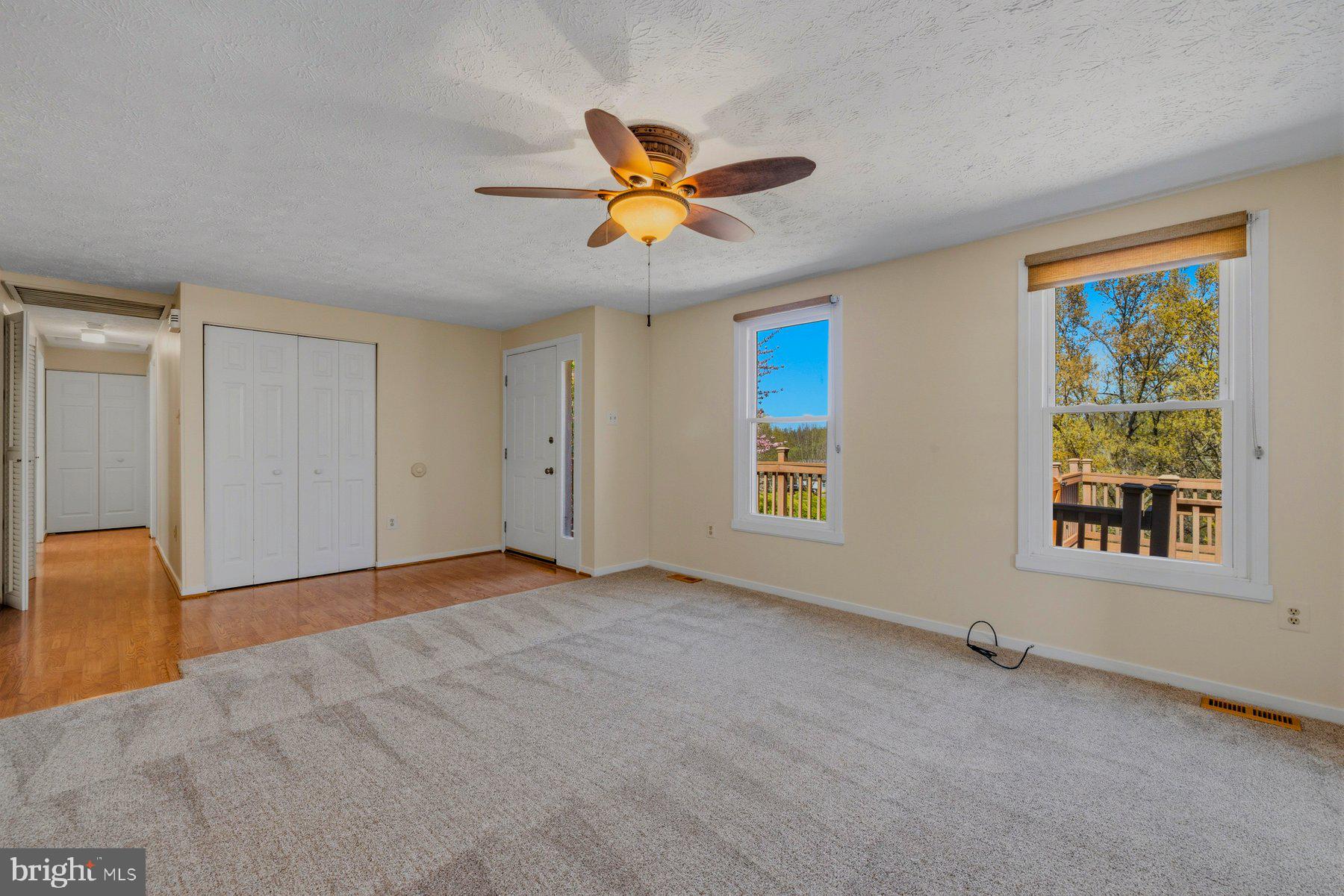 BOSS ARNOLD VILLAGE - Residential