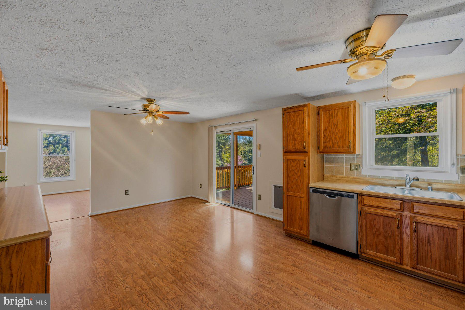 BOSS ARNOLD VILLAGE - Residential