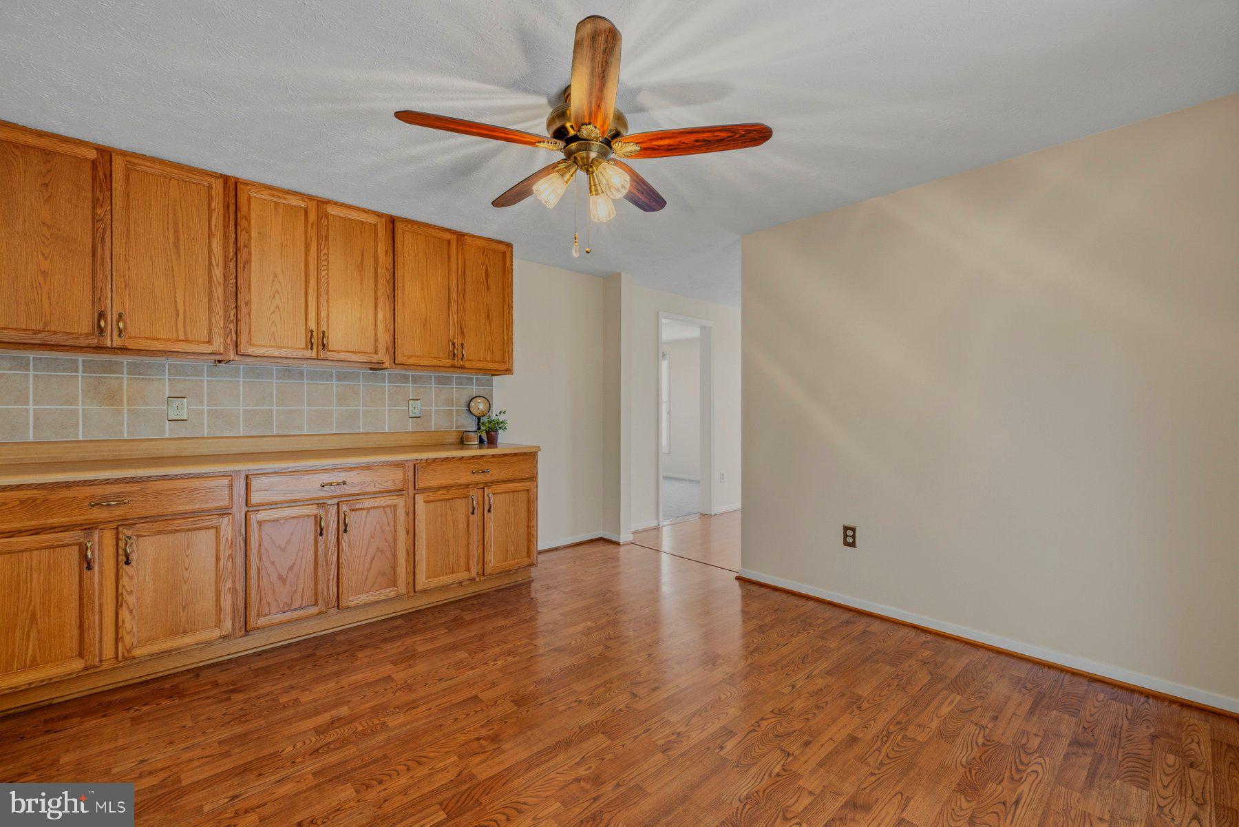 BOSS ARNOLD VILLAGE - Residential