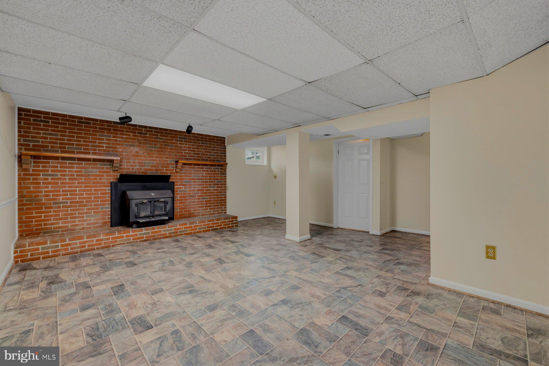 BOSS ARNOLD VILLAGE - Residential