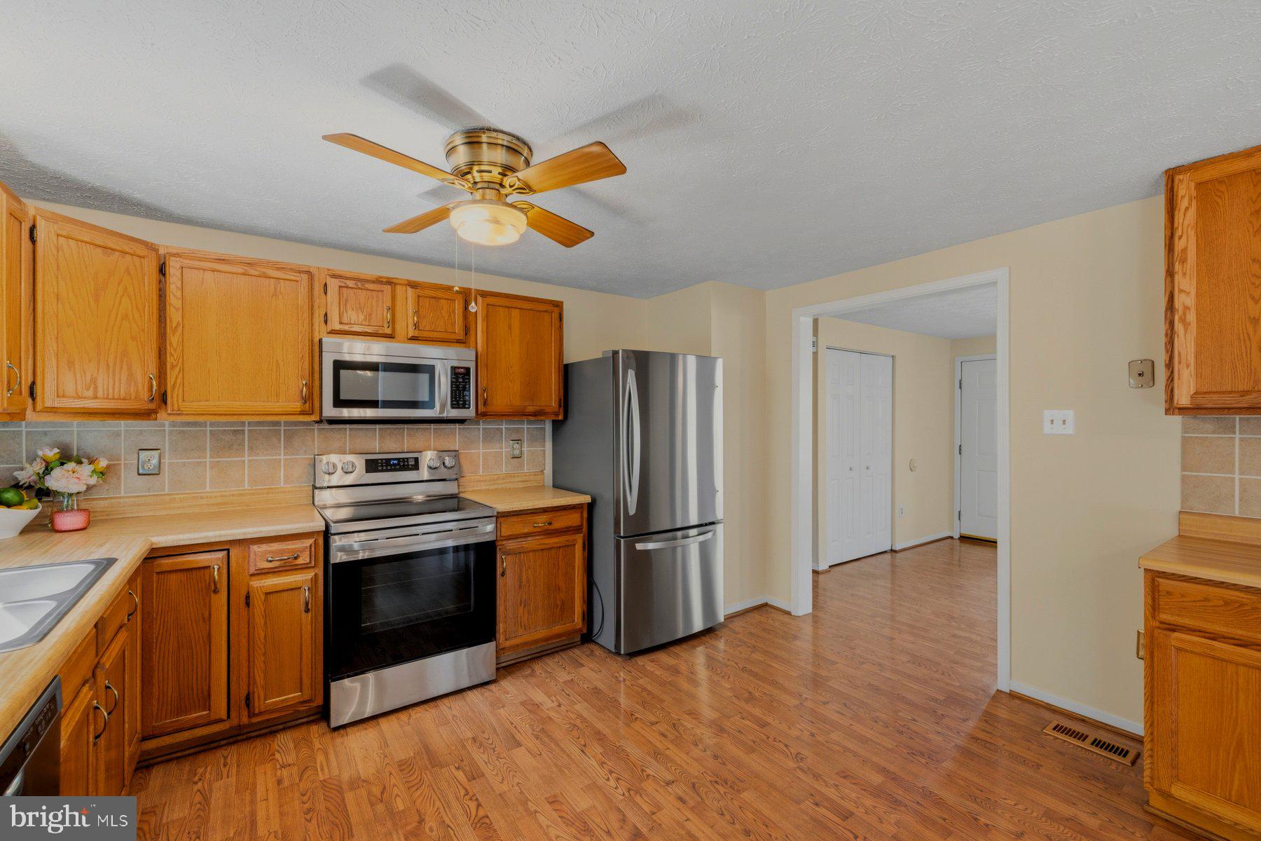 BOSS ARNOLD VILLAGE - Residential