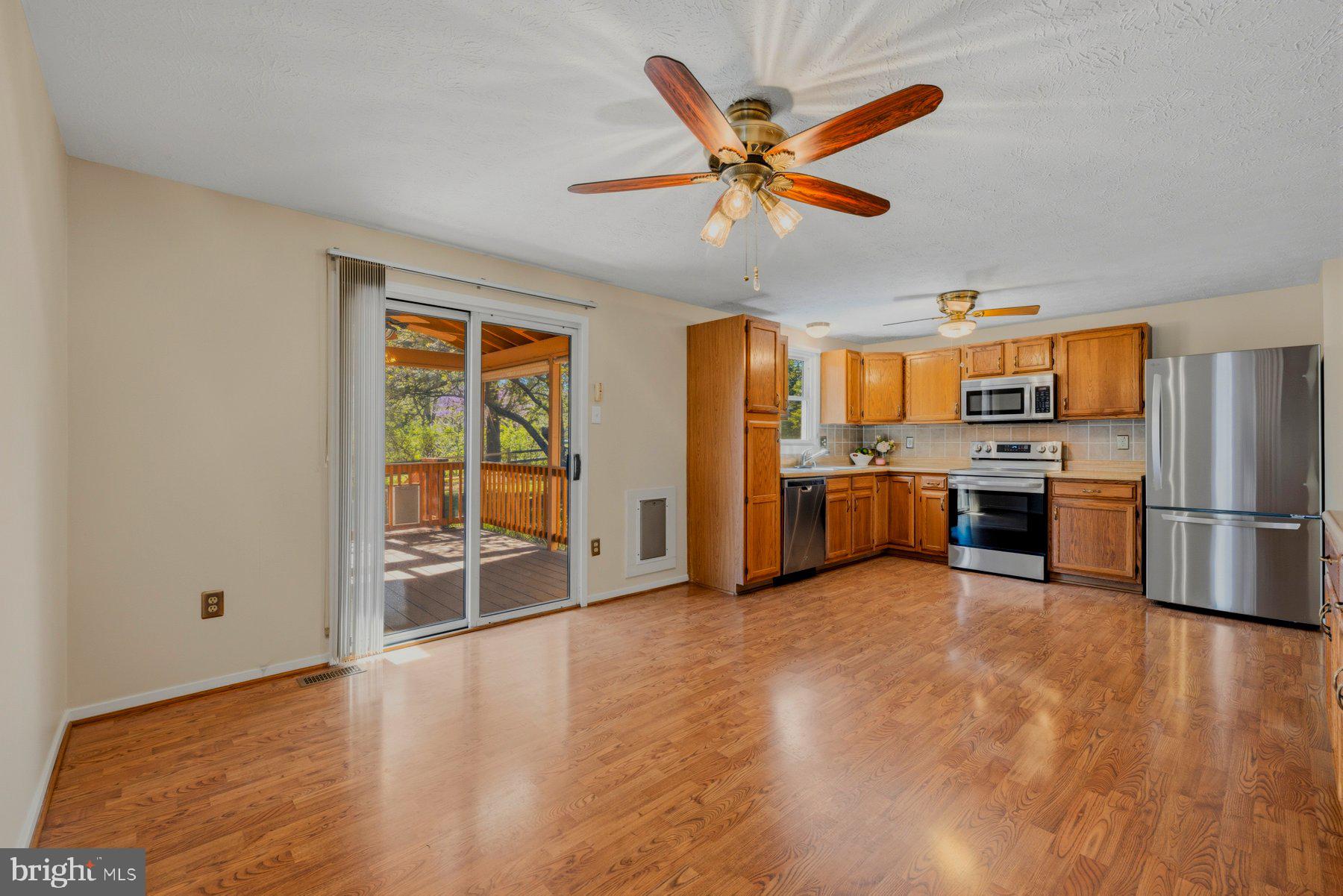 BOSS ARNOLD VILLAGE - Residential