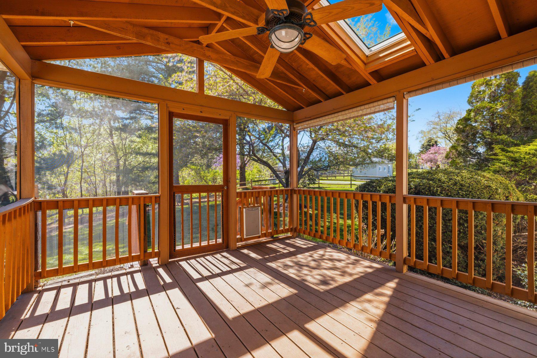 BOSS ARNOLD VILLAGE - Residential